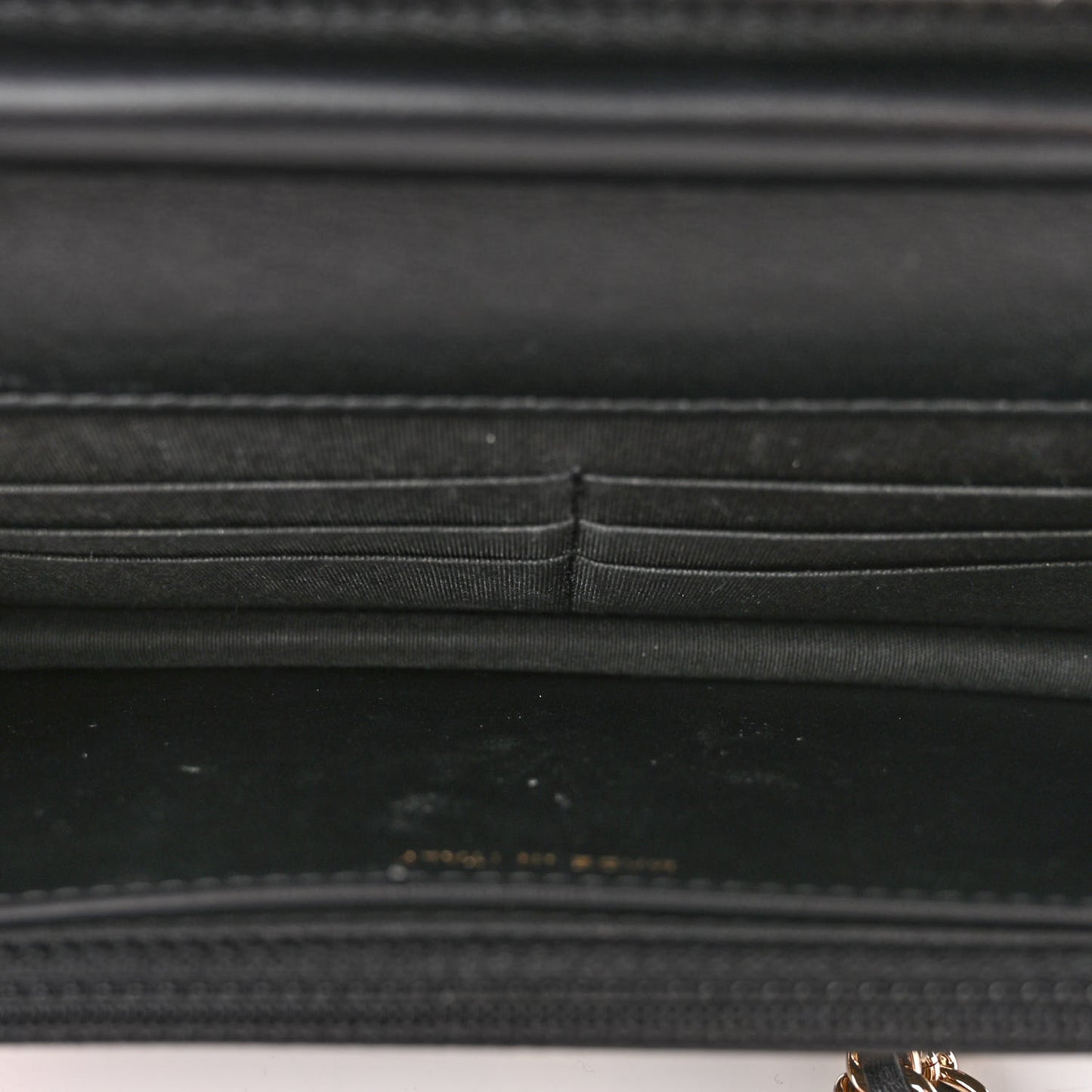 Caviar Quilted CC Filigree Wallet On Chain WOC Black