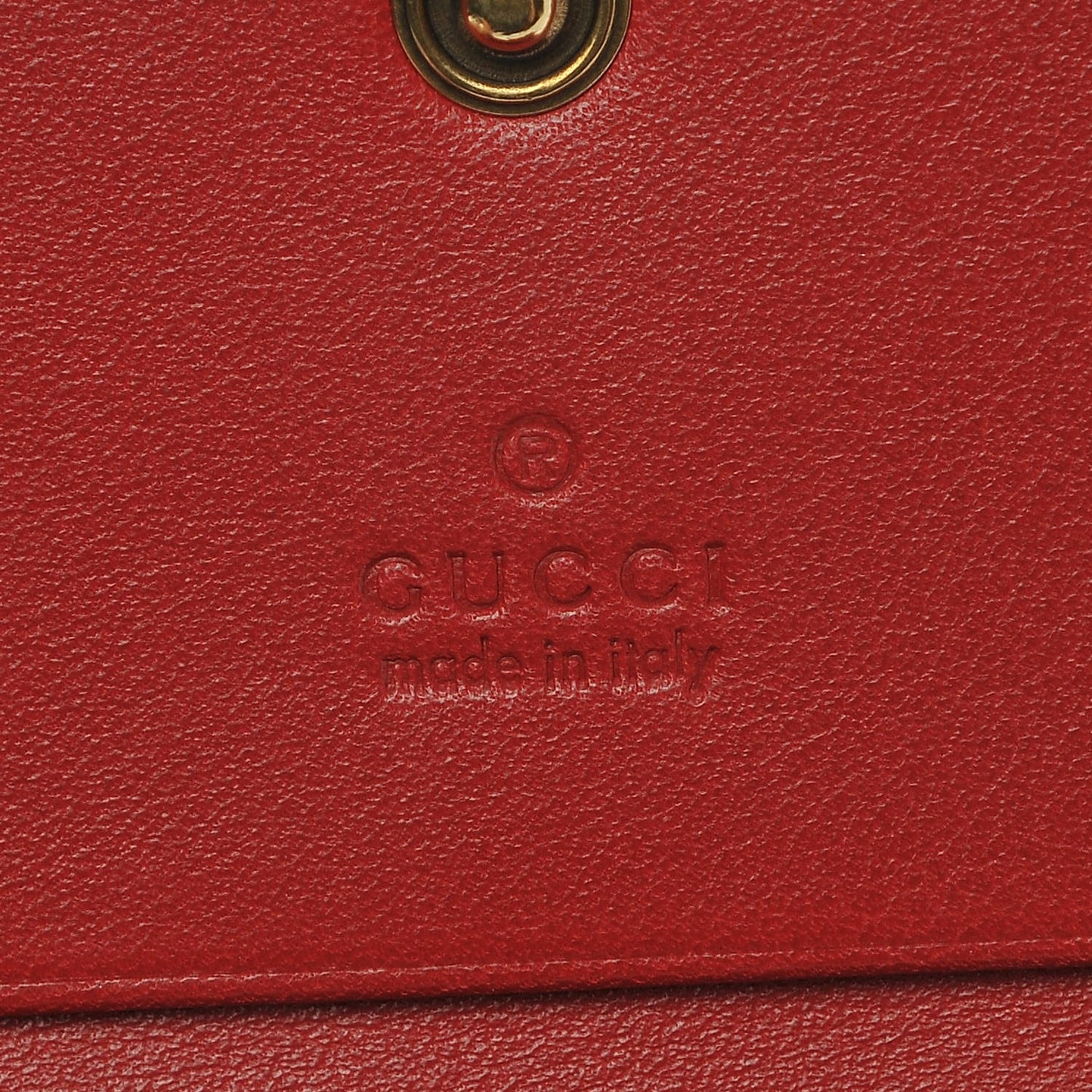 Calfskin Matelasse GG Marmont Card Case Wallet Hibiscus Red