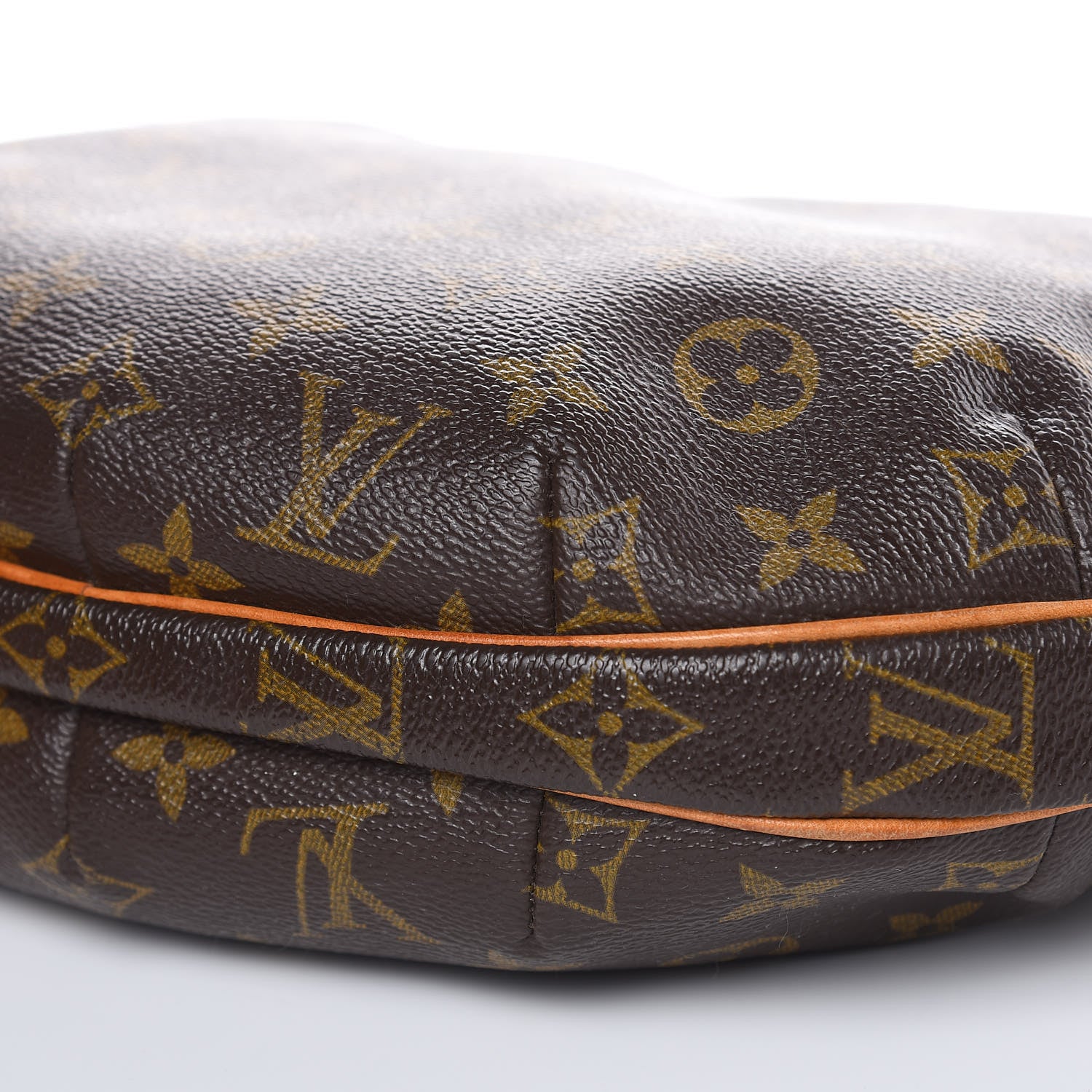 Louis Vuitton Monogram Croissant MM 8 of 16