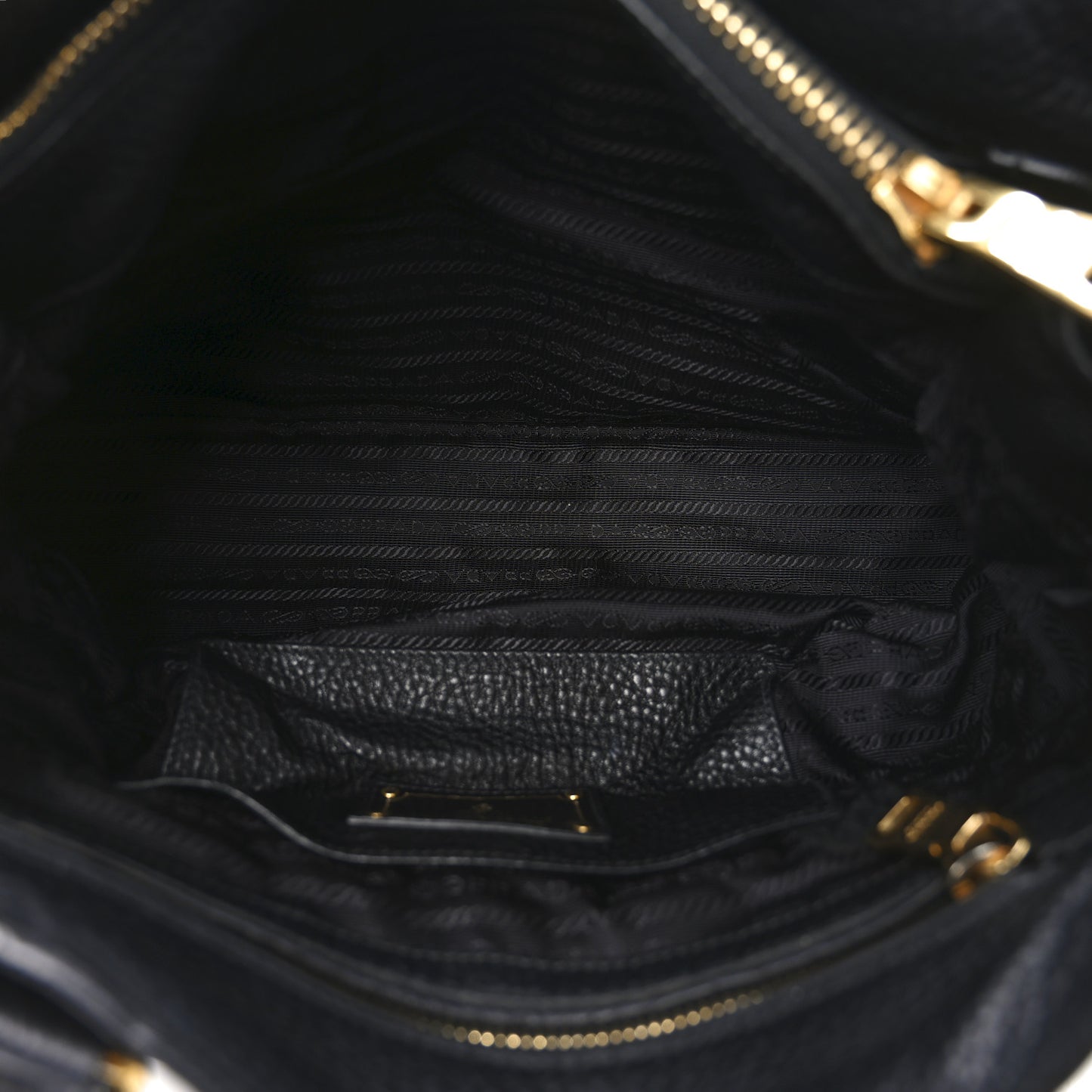 Vitello Daino Tote Black