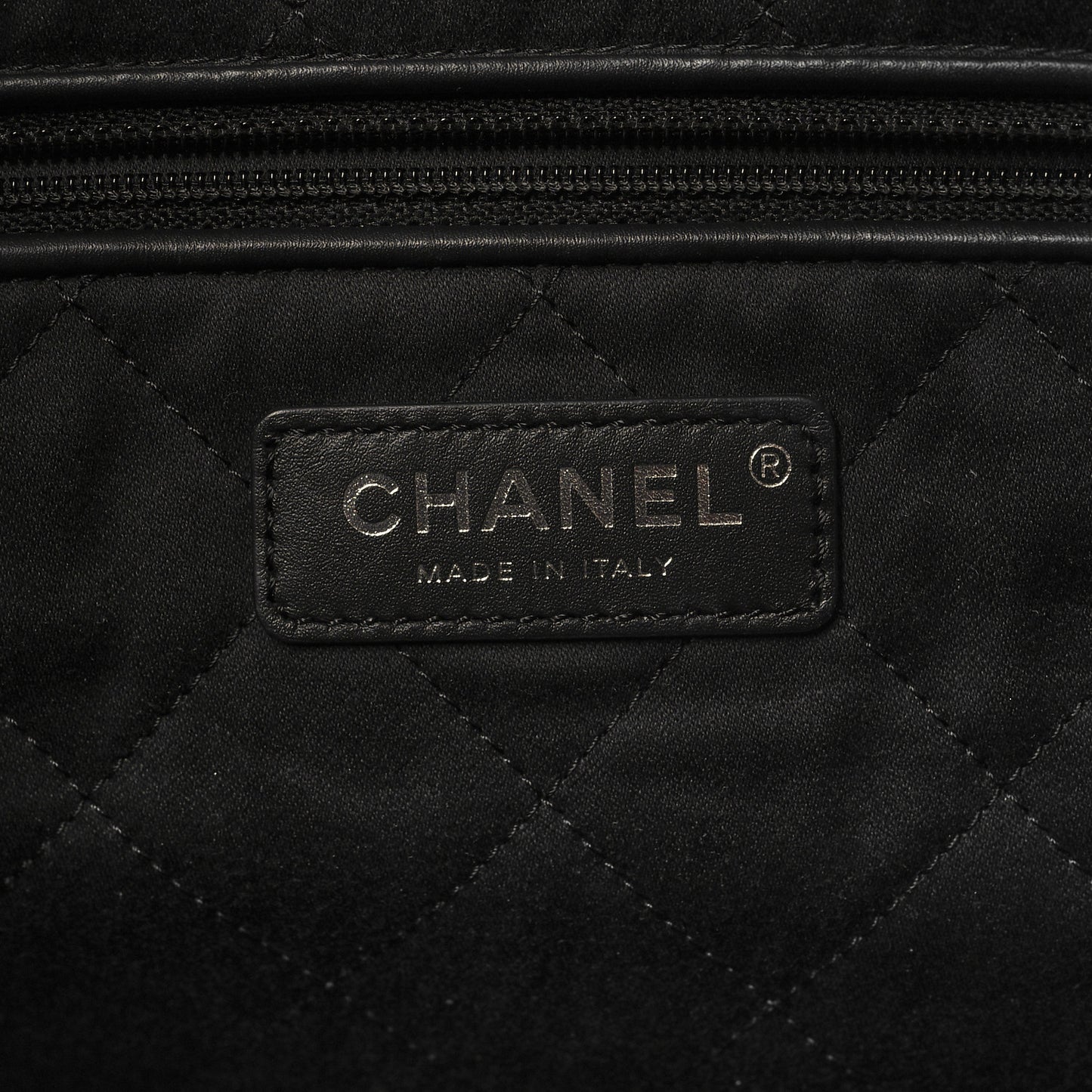 Shiny Calfskin Quilted Chanel 22 So Black