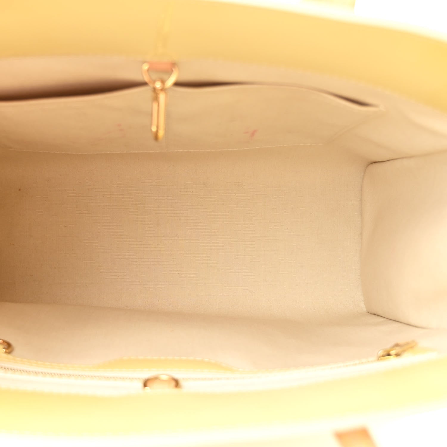 Louis Vuitton Vernis Catalina EW Blanc Corail 5 of 12