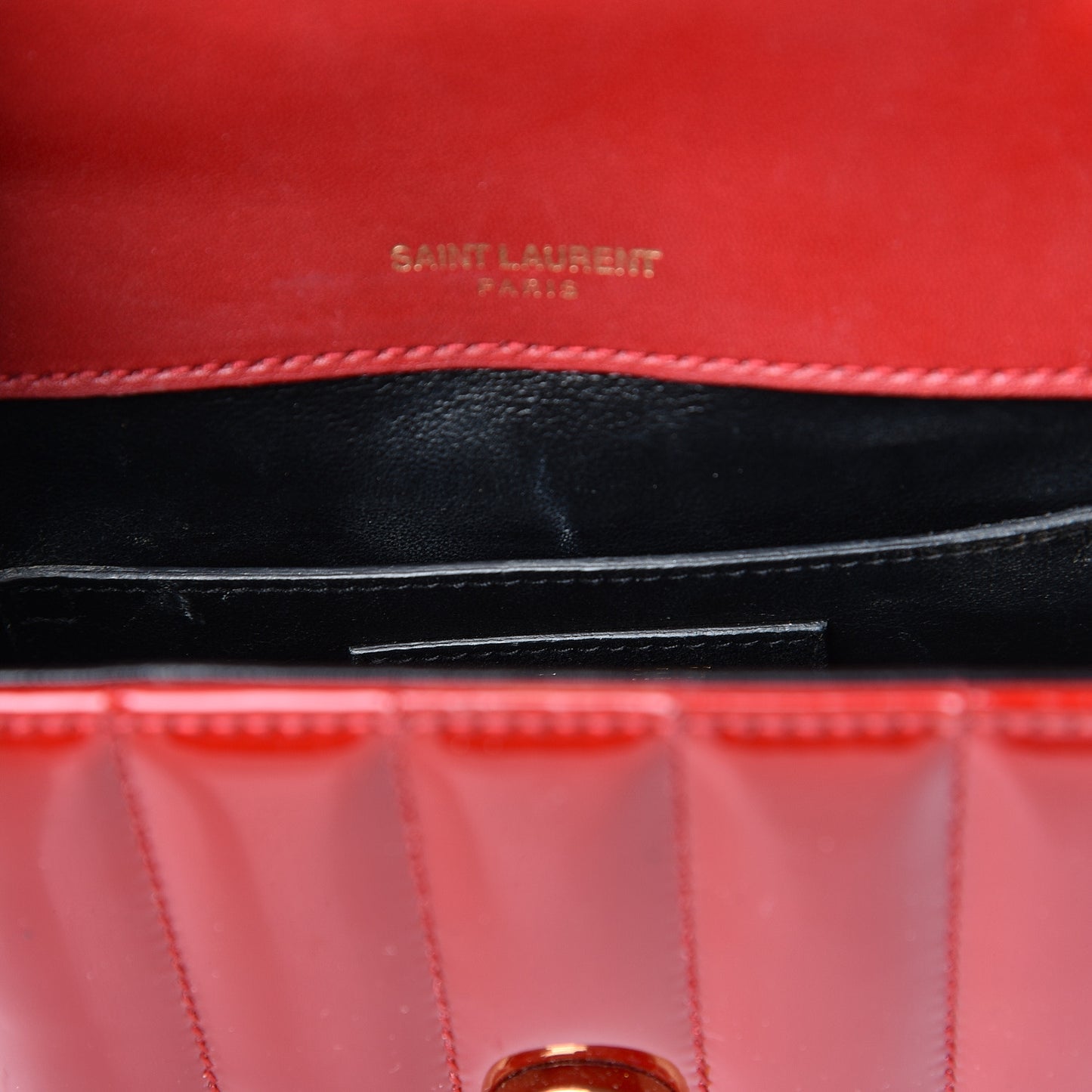 Patent Matelasse Small Vicky Chain Bag Red