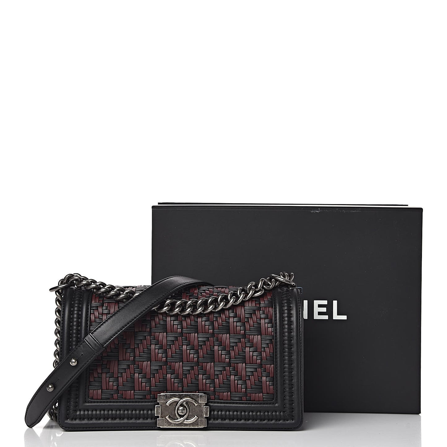Calfskin Woven Medium Boy Flap Black Burgundy