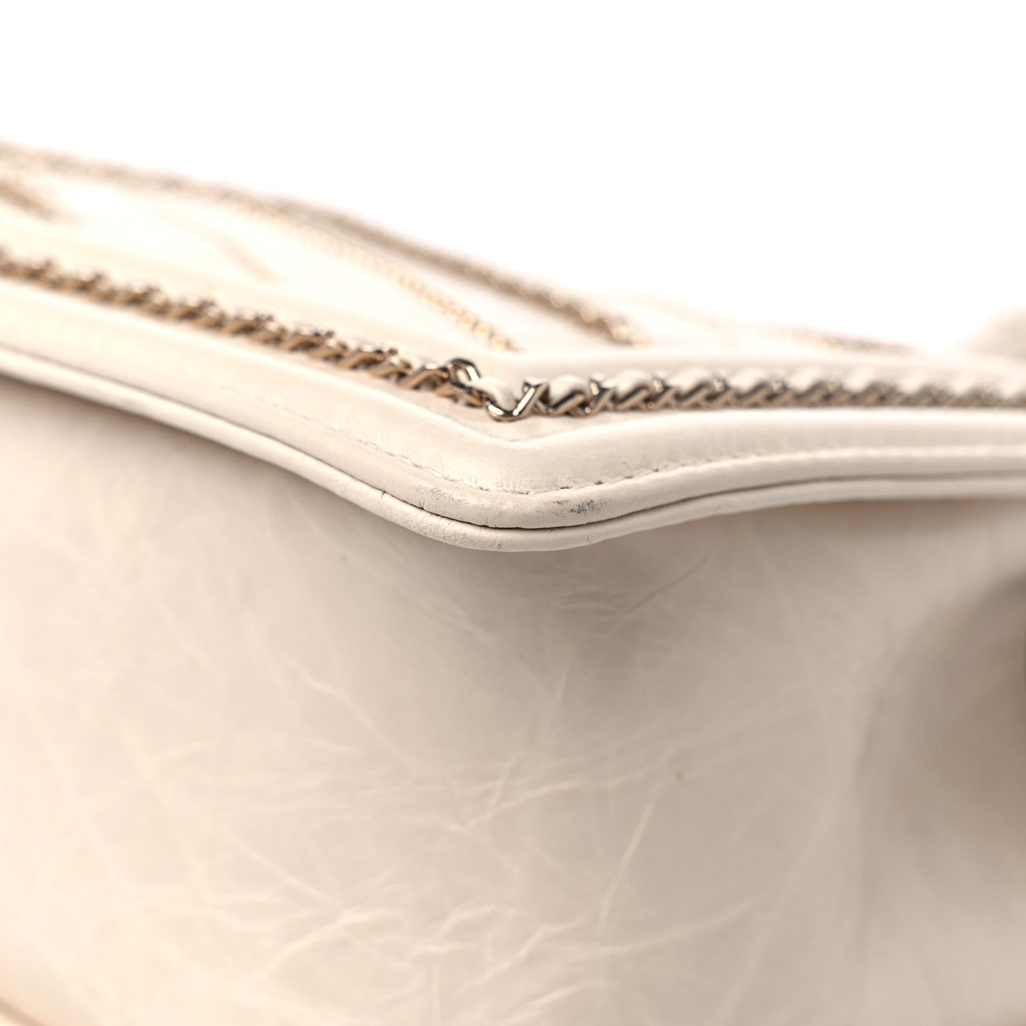 Crumpled Calfskin Chevron Medium Chain Boy Flap Ivory