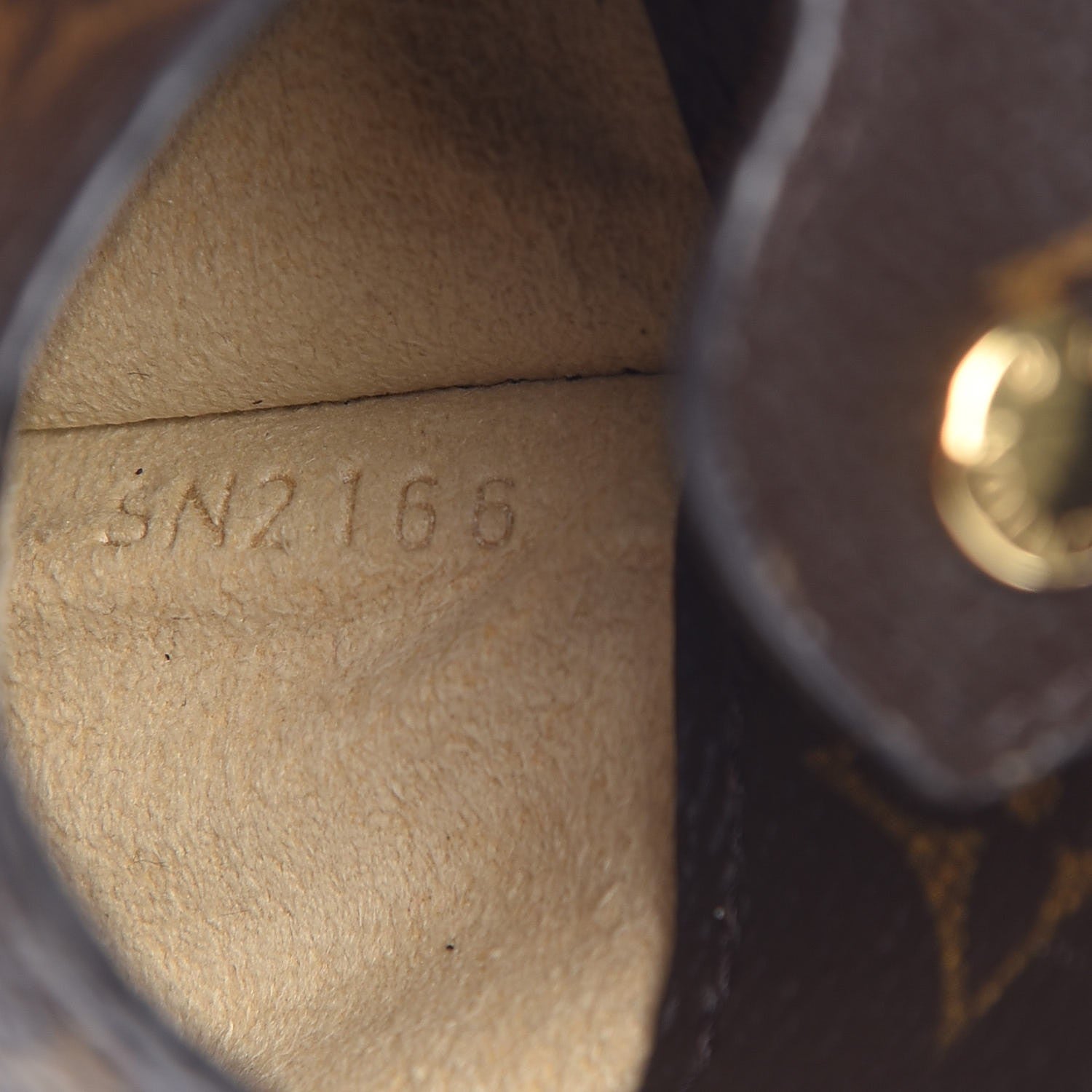 Louis Vuitton Monogram Sunglasses Case MM 7 of 8