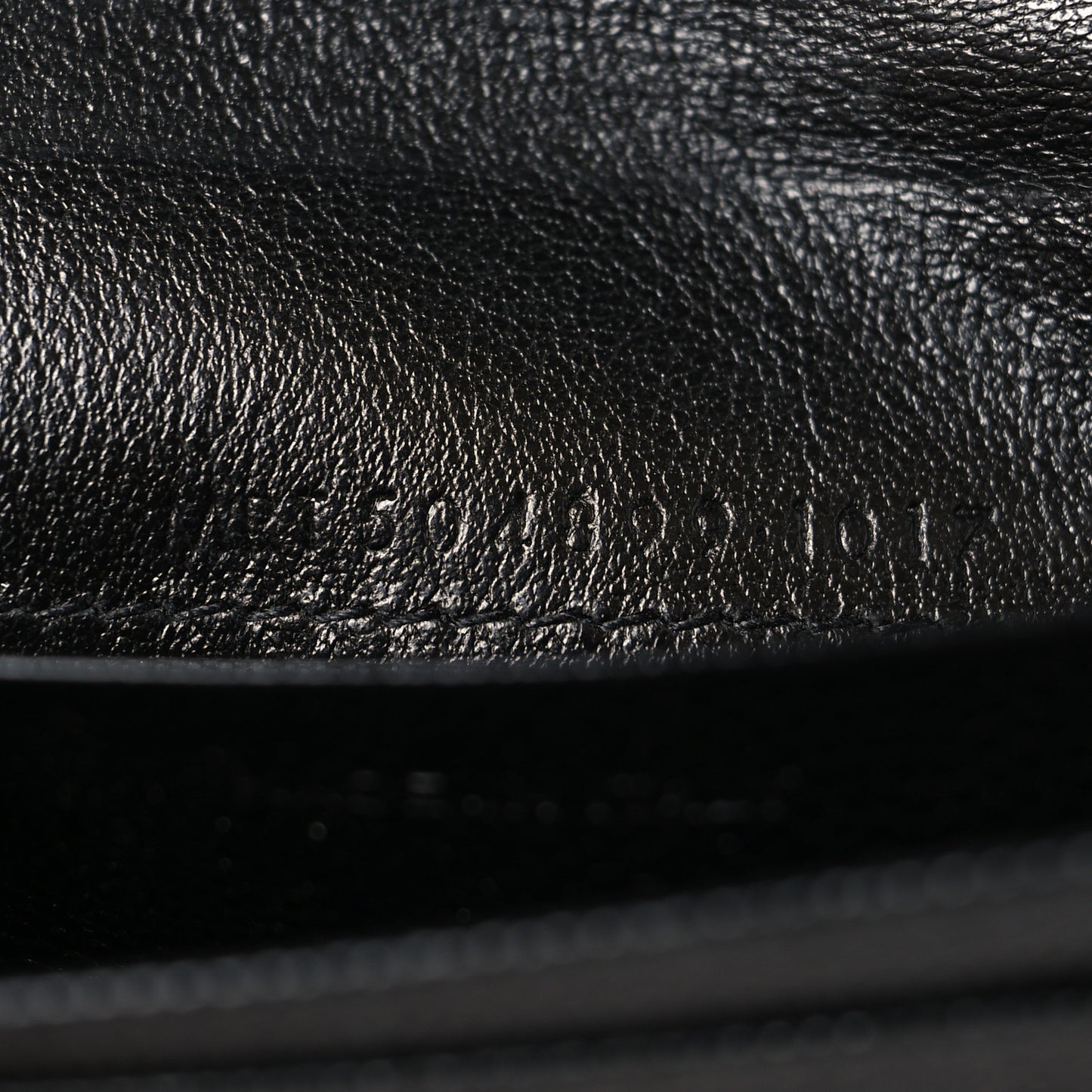 Grain De Poudre Matelasse Chevron Monogram Card Case Black