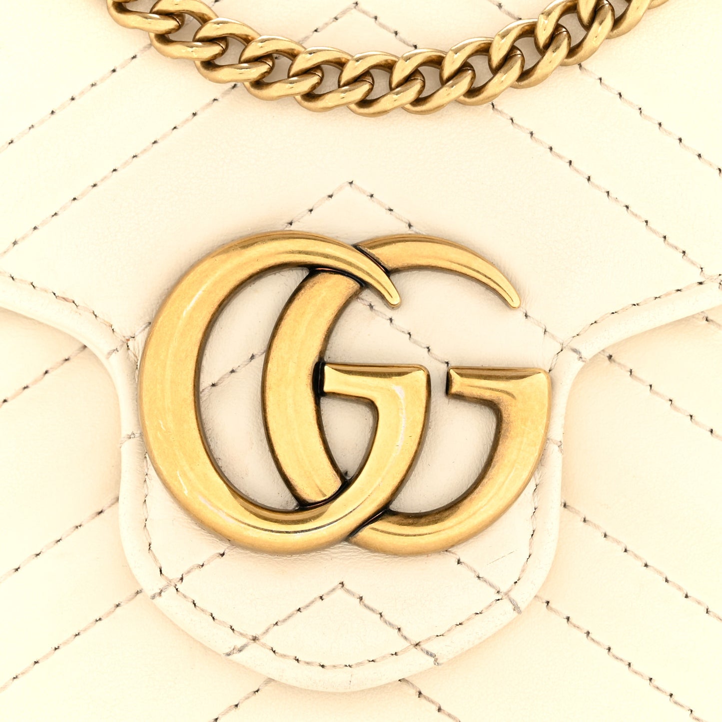 Calfskin Matelasse GG Marmont Chain Wallet Mystic White