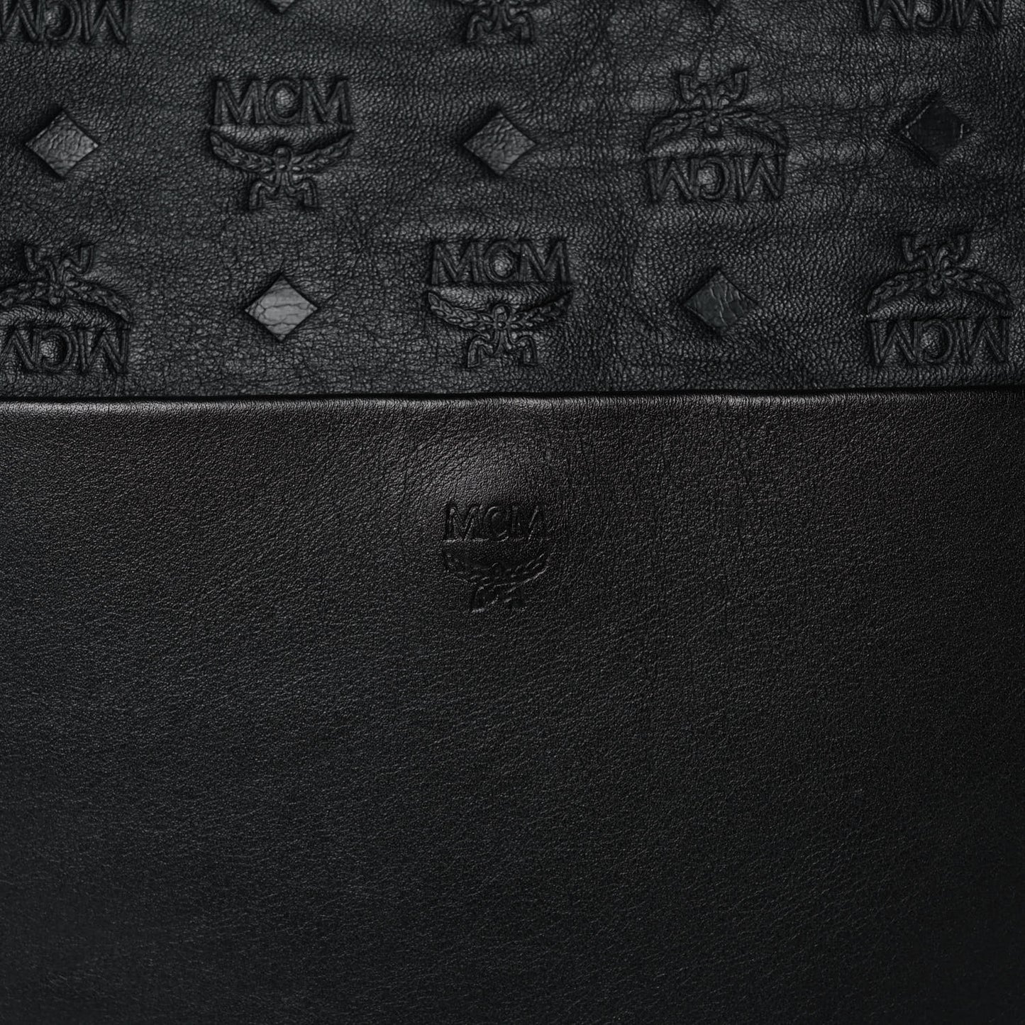 Calfskin Ottomar Large Klara Hobo Black