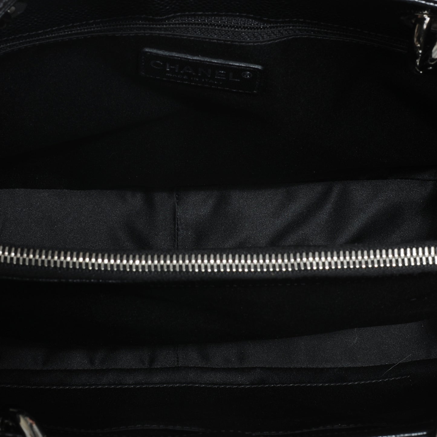 Caviar Grand Shopping Tote GST Black