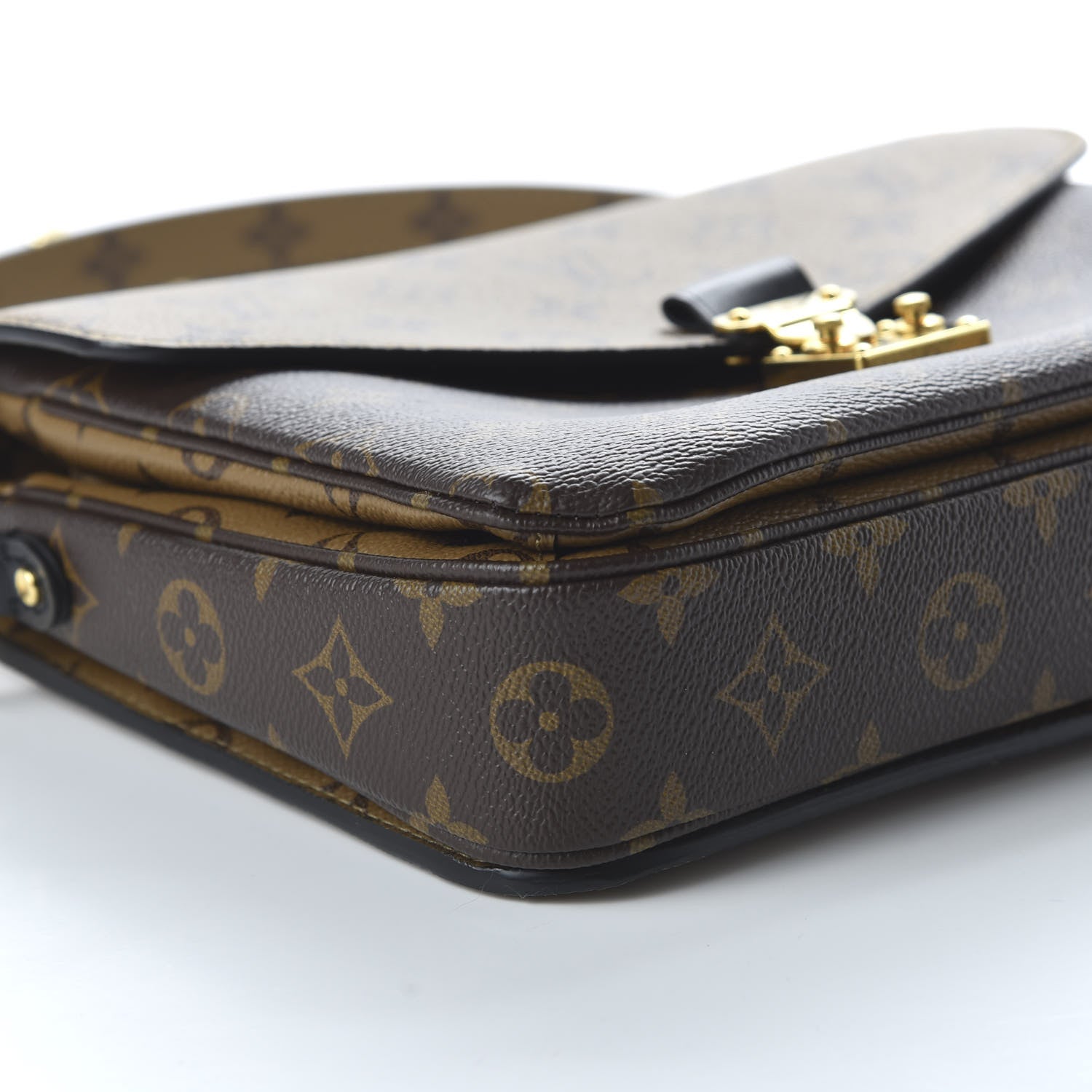 Louis Vuitton Reverse Monogram Pochette Metis 5 of 9