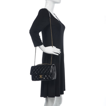 Chanel Patent Goatskin Quilted Medium CC Eyelet Flap Black 2 of 10