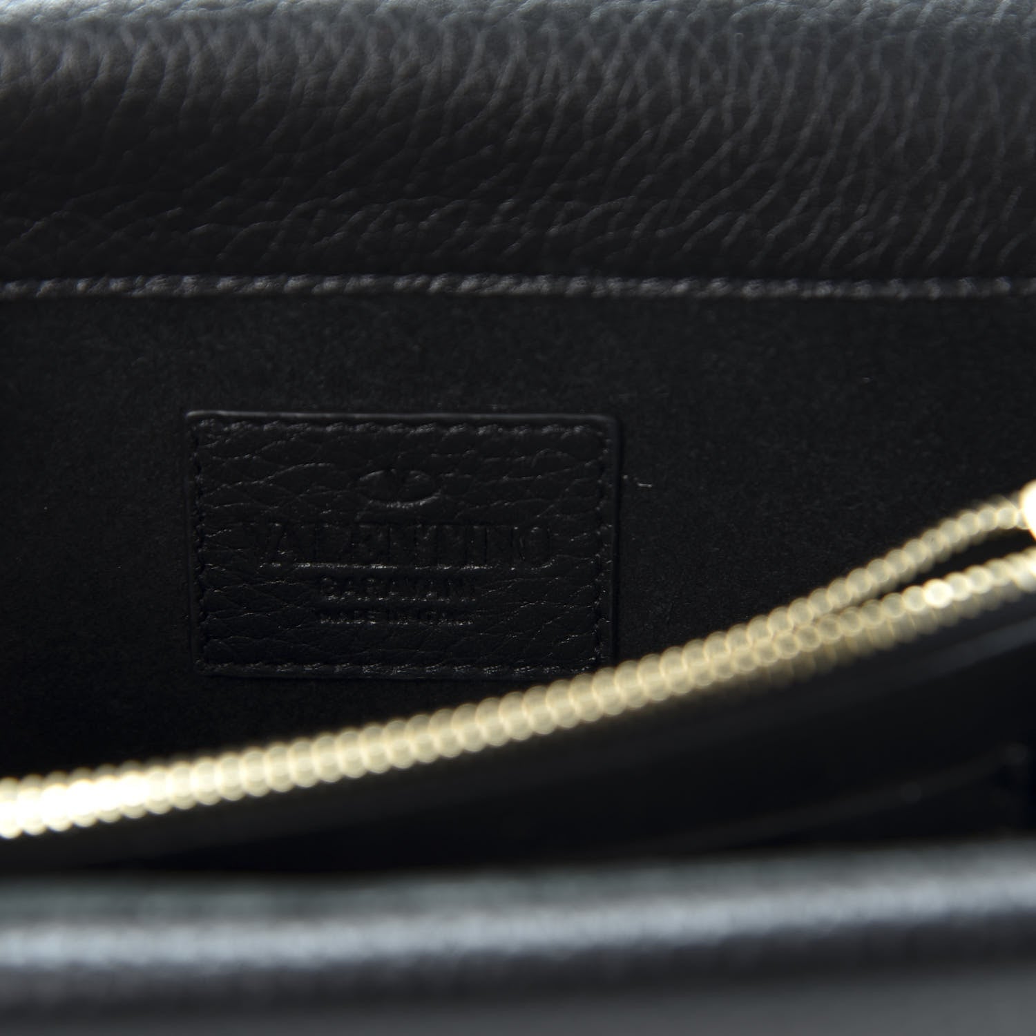 Valentino Garavani Pebbled Calfskin Rockstud Wallet on Chain Black 7 of 8