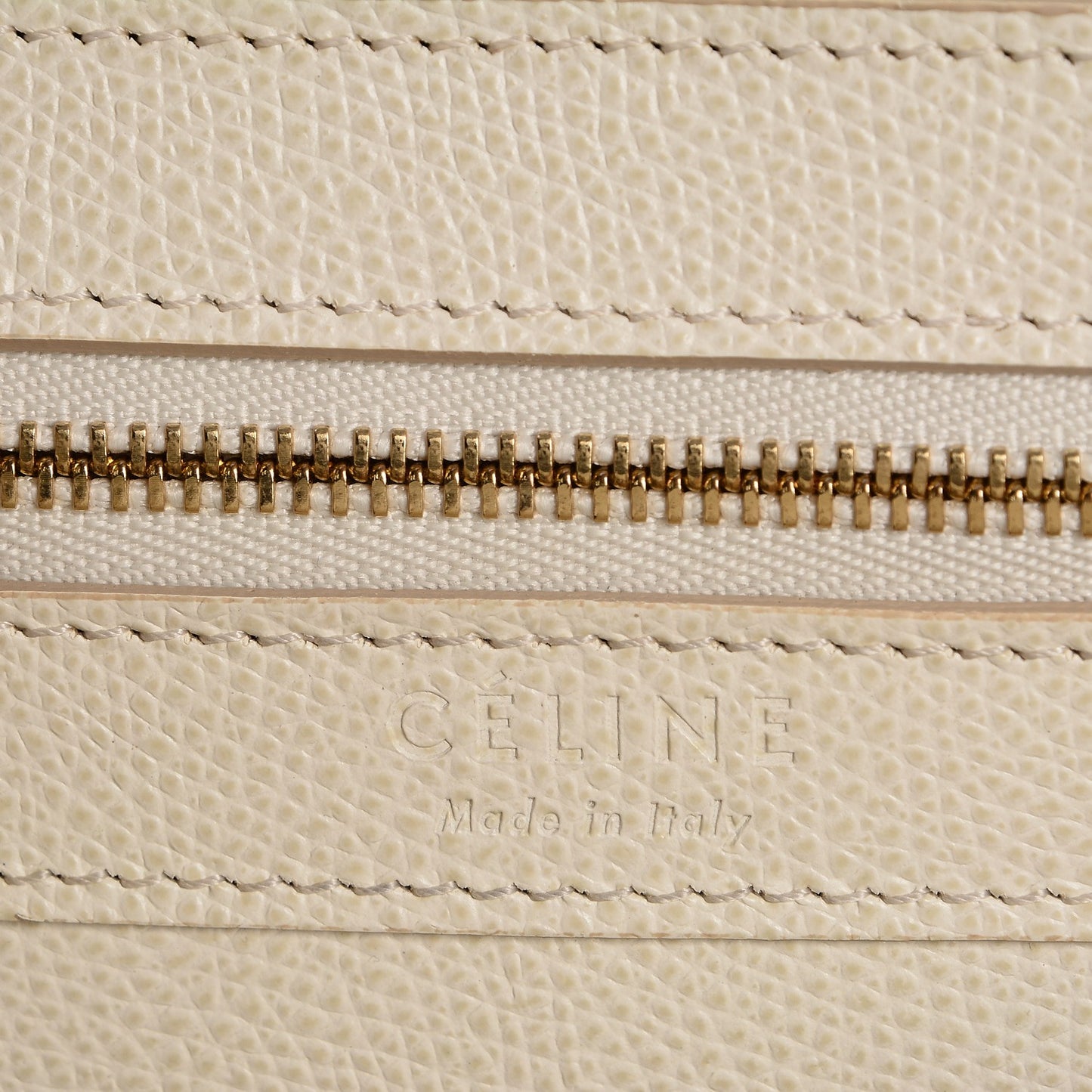 Grained Calfskin Small Vertical Cabas Cream