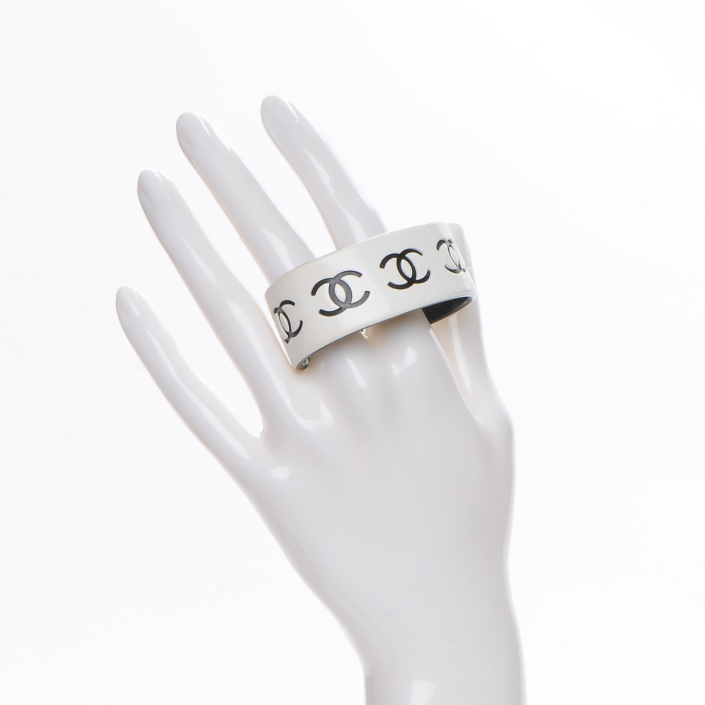 Resin CC Narrow Cuff White Black