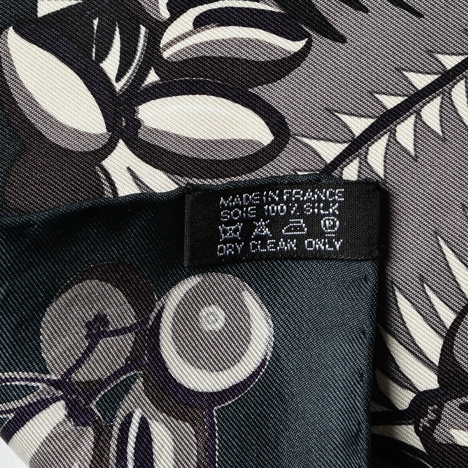 Hermes Silk Mythiques Phoenix Scarf 90 Vert Anthracite Vanille Auberg 3 of 4