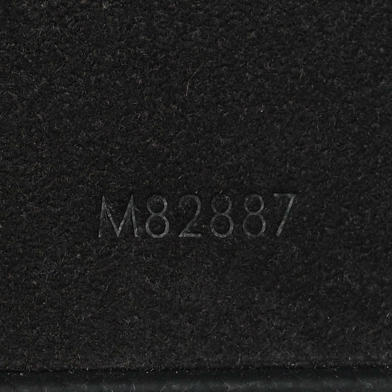 Louis Vuitton Monogram Pallas iPhone 15 Pro Bumper Black 6 of 8