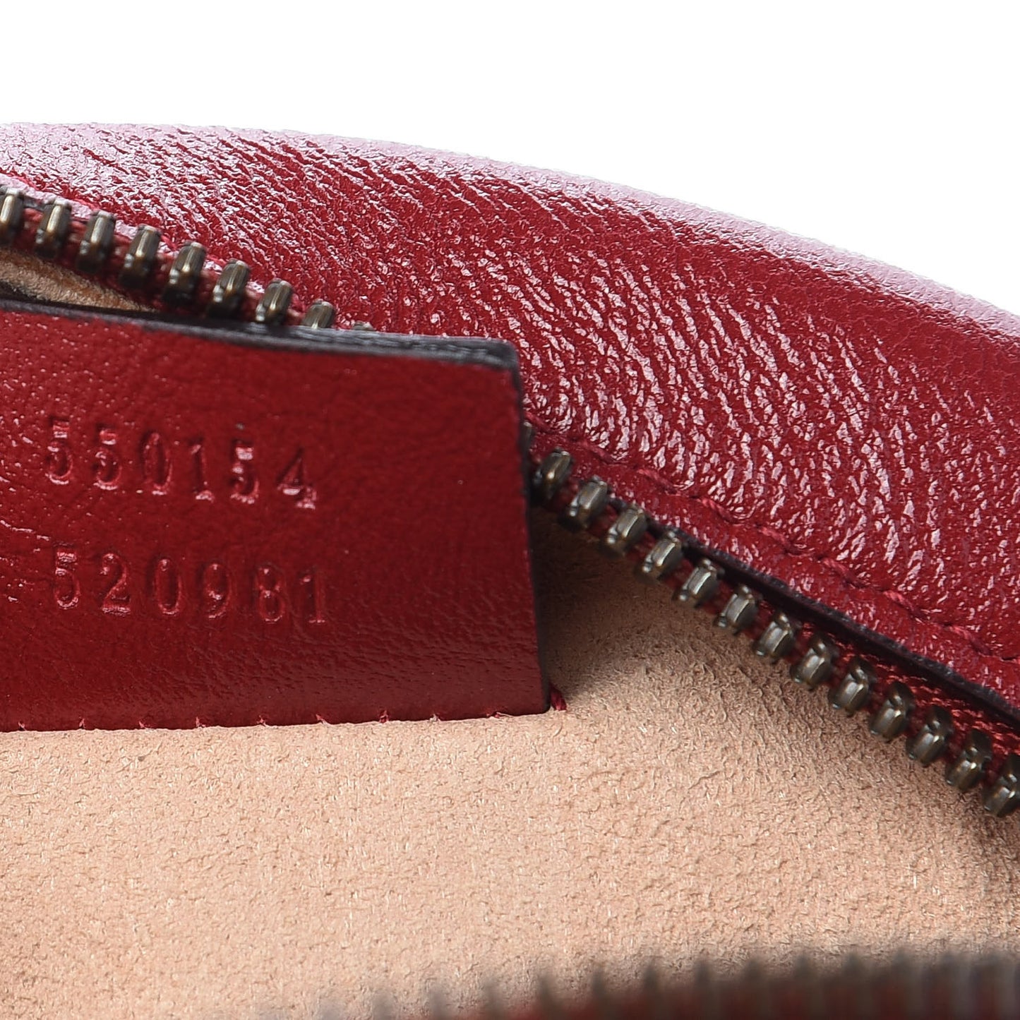 Glazed Calfskin Matelasse Heart Mini GG Marmont Round Shoulder Bag Romantic Cerise