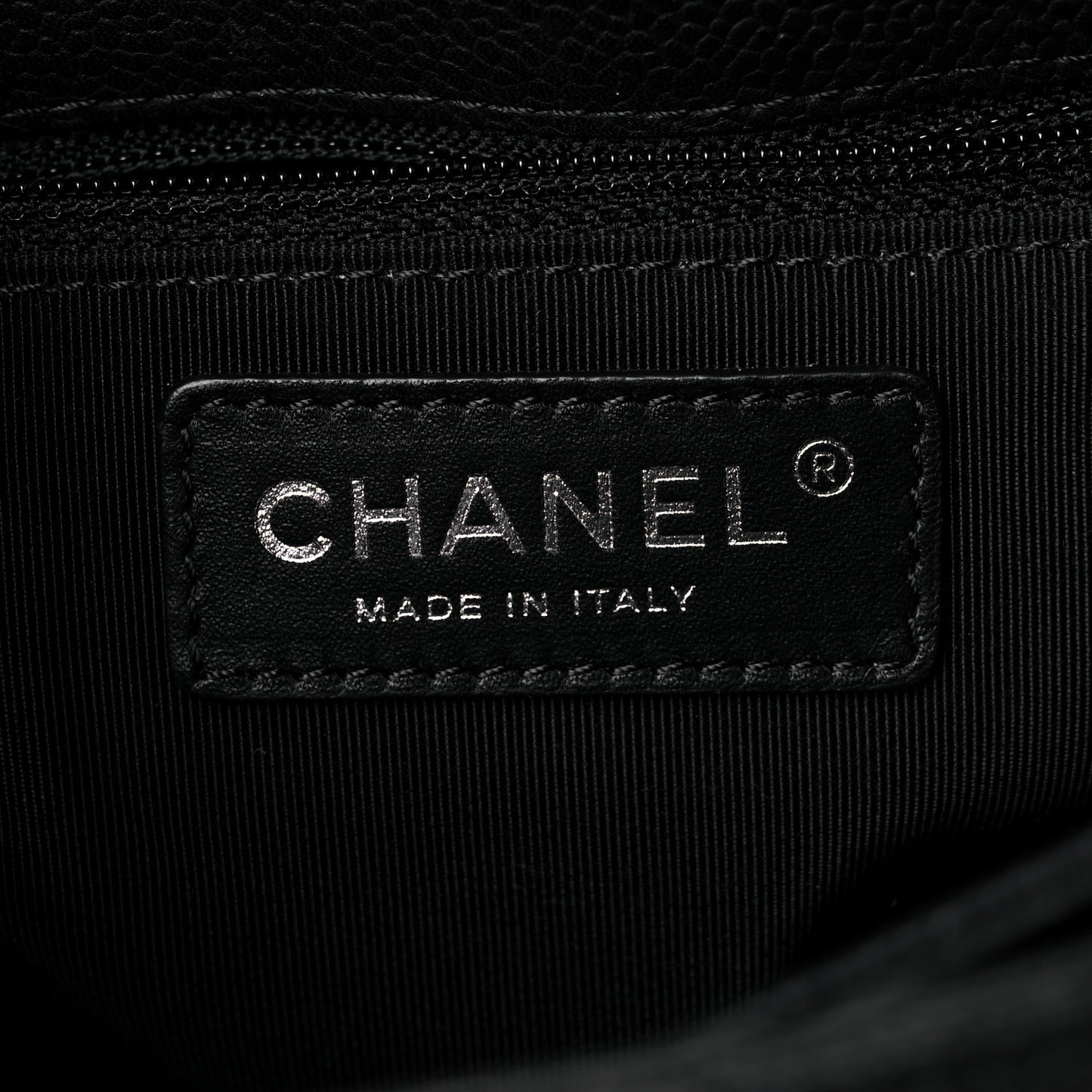 Caviar Quilted Medium Rock In Rome Single Flap Black