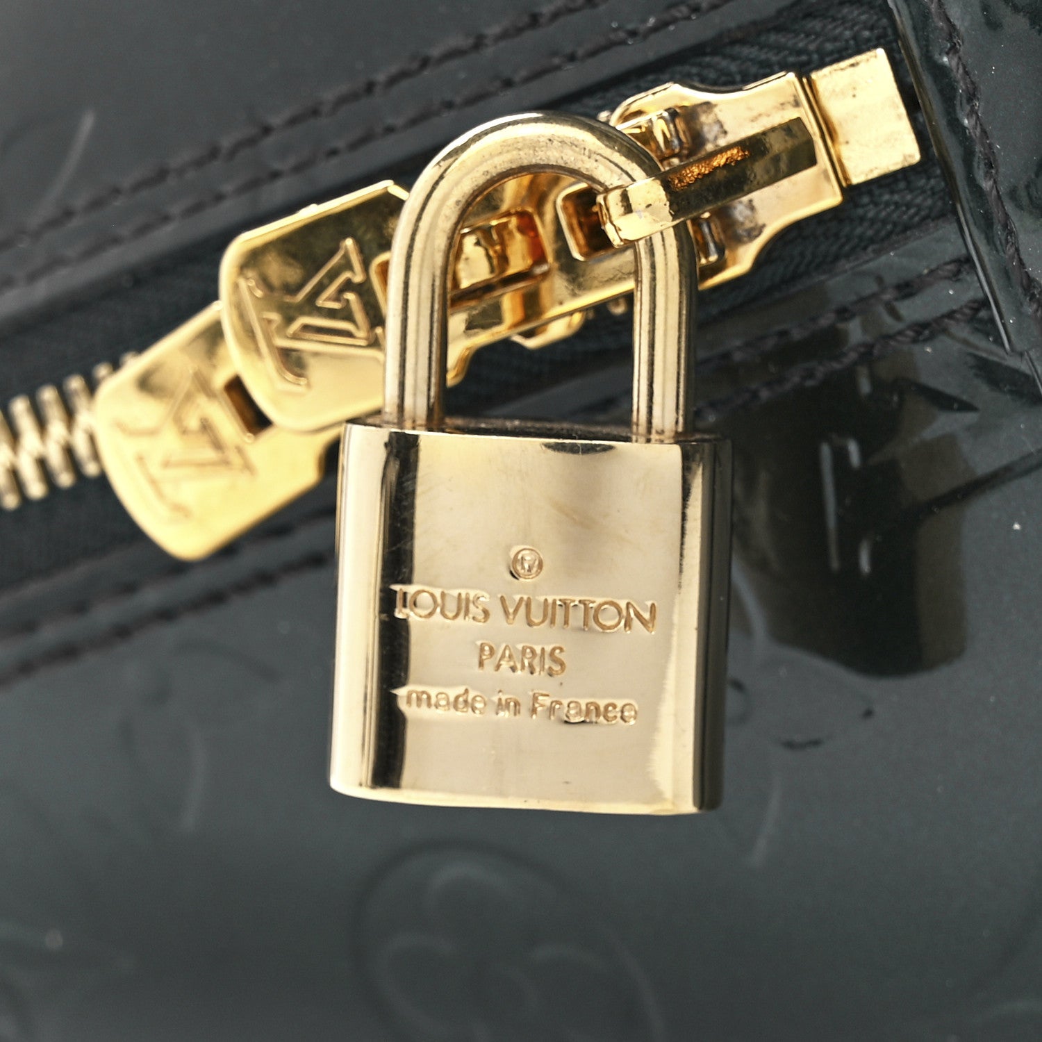 Louis Vuitton Vernis Alma GM Blue Nuit 9 of 13