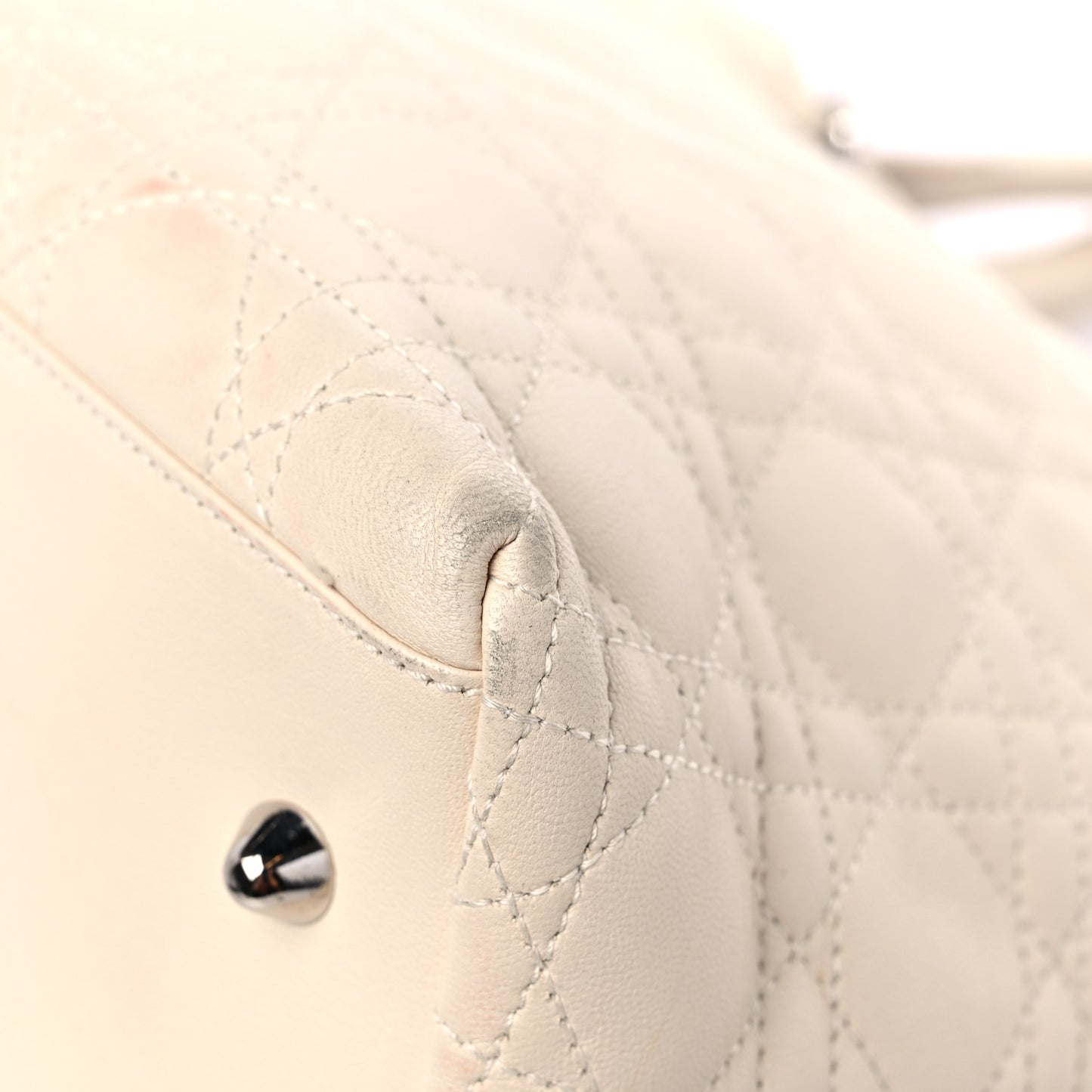Lambskin Cannage Medium Soft Lady Dior Beige