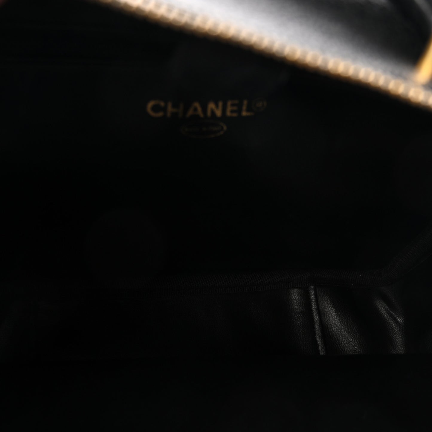 Caviar Timeless CC Vanity Case Black