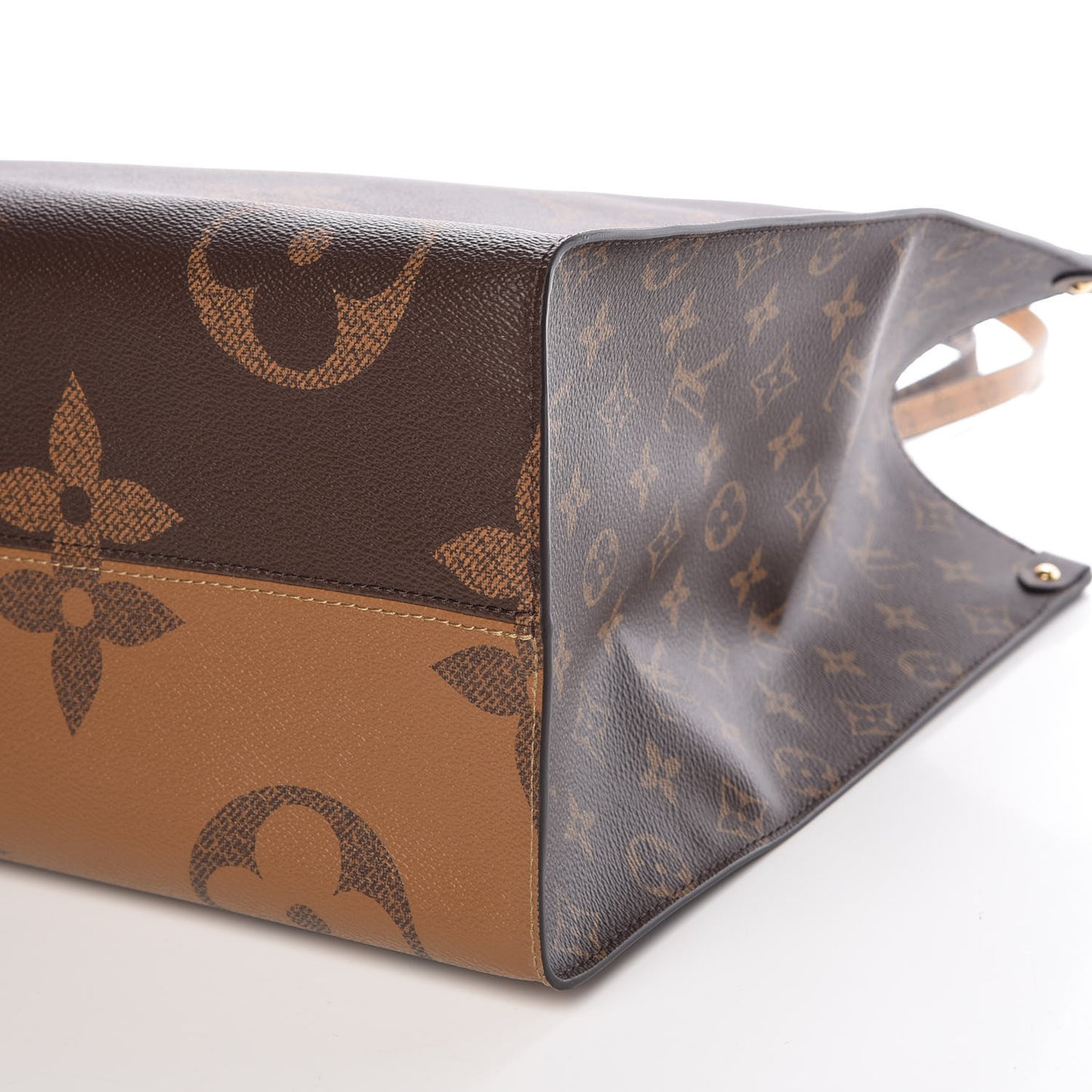 Reverse Monogram Giant Onthego GM