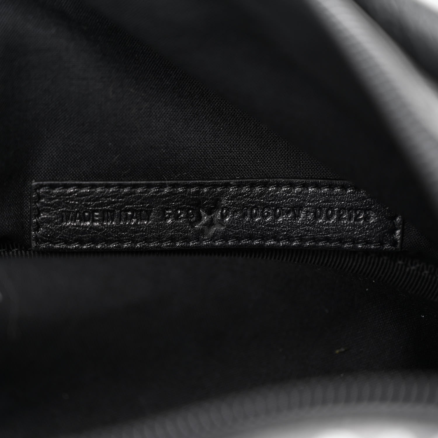 Balenciaga Agneau Arena Graffiti All Over Explorer Belt Bag Black White 7 of 10