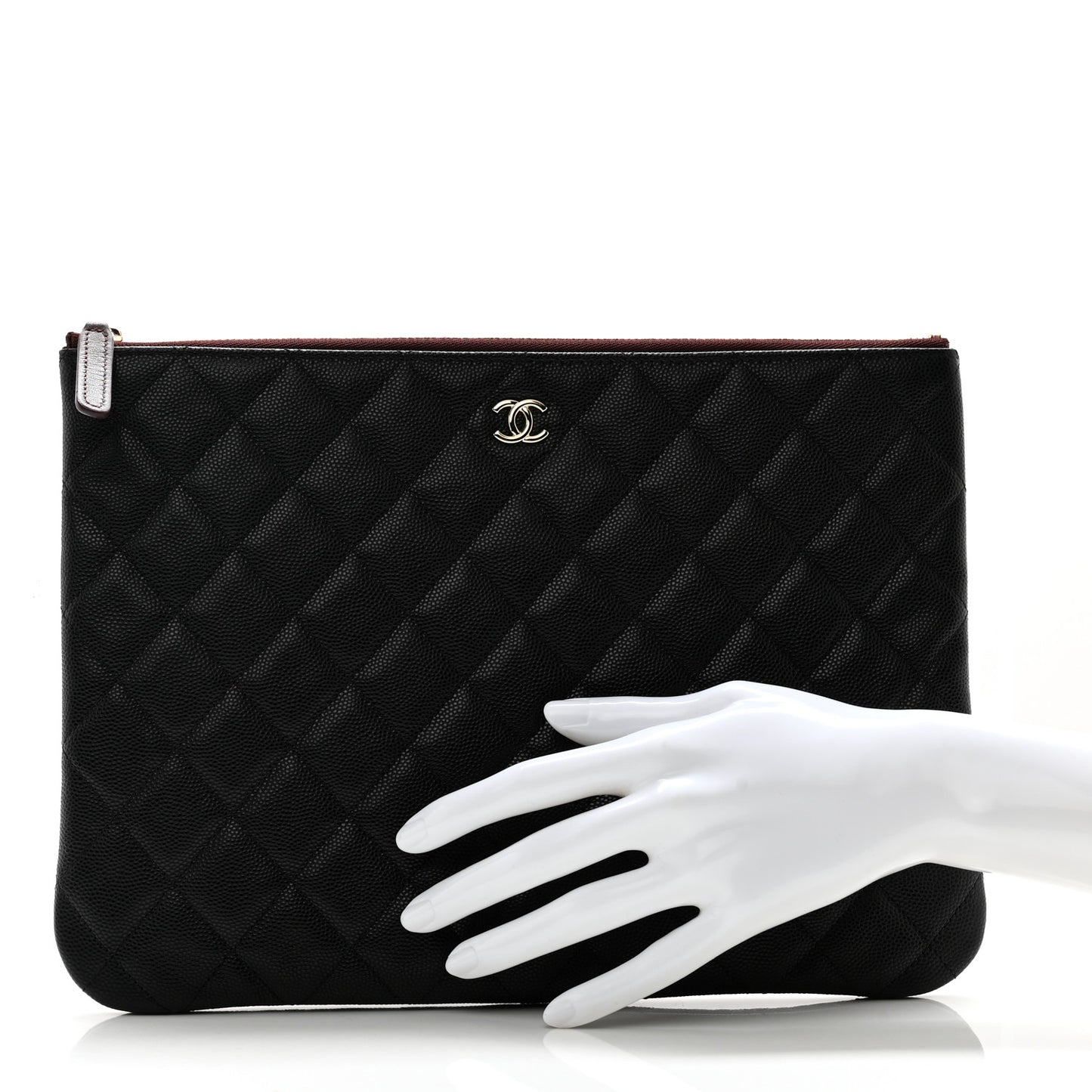 Caviar Quilted Medium Cosmetic Case Black