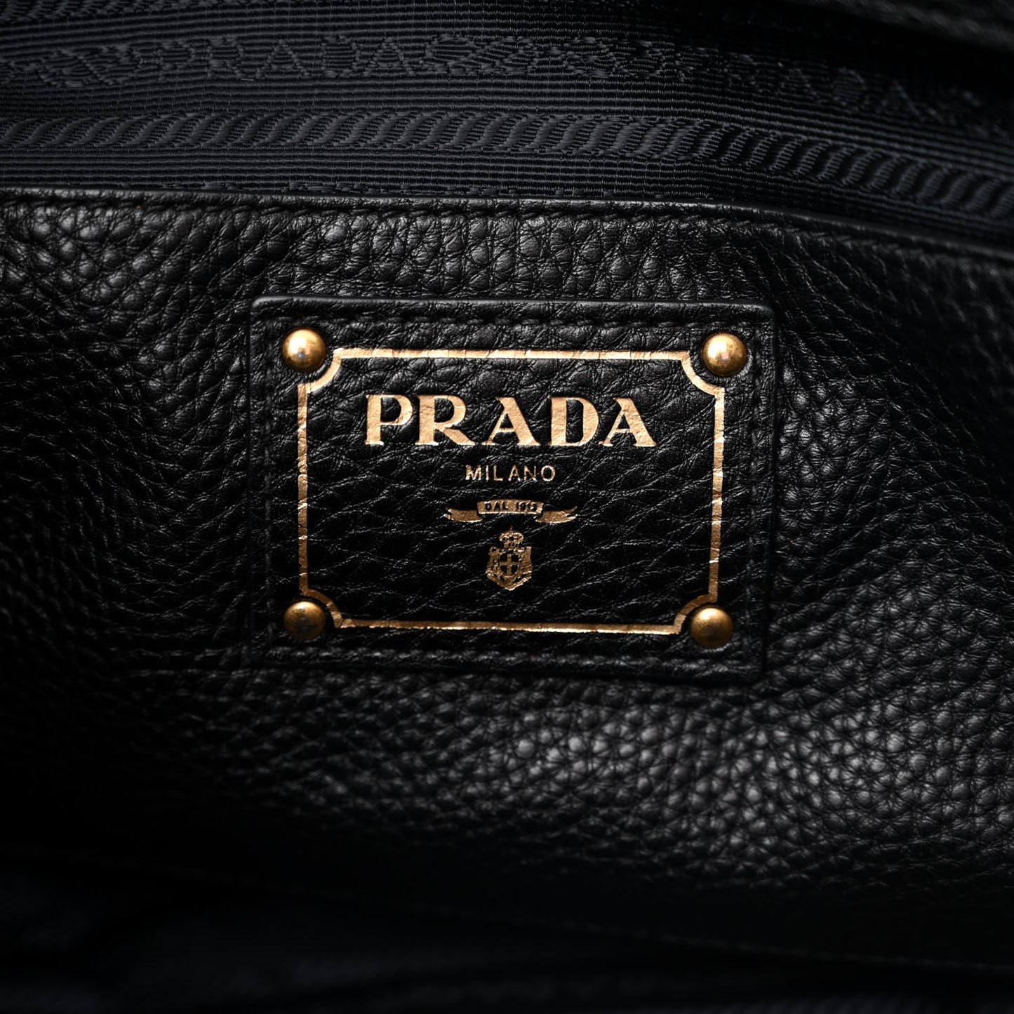 Vitello Daino Tote Black