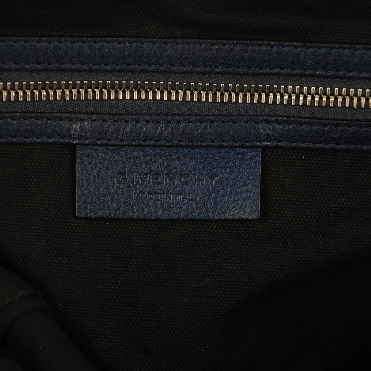 Givenchy Waxy Grained Calfskin Medium Nightingale Navy 6 of 7