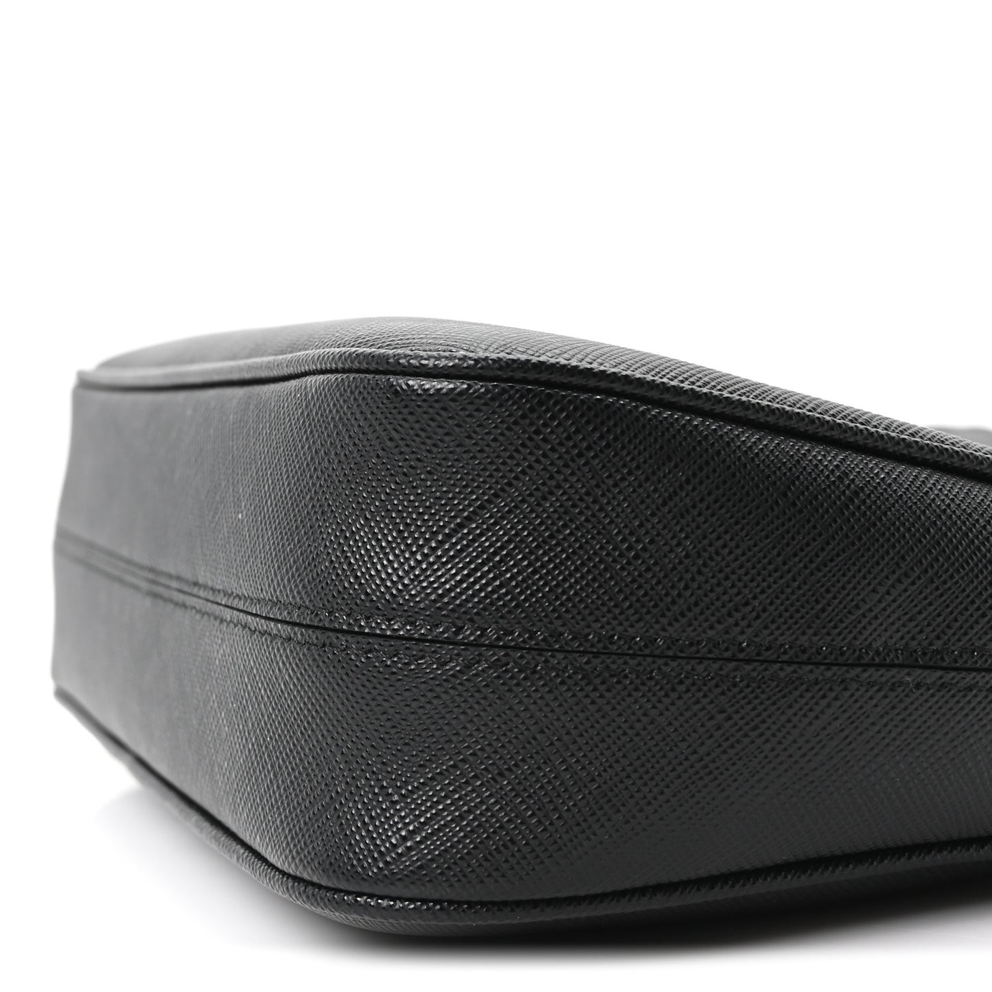 Saffiano Lux Re-Edition 2005 Shoulder Bag Black