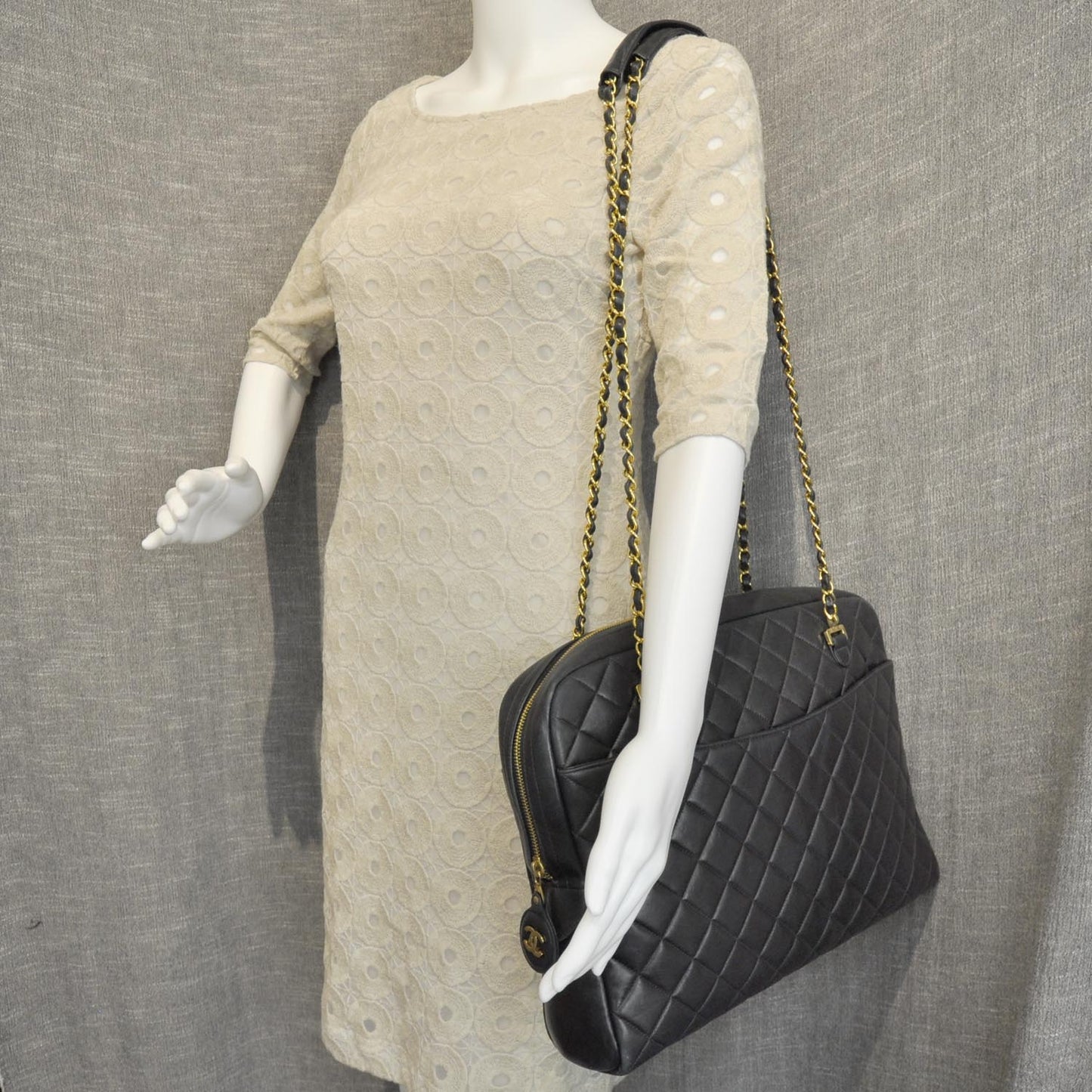 Lambskin Quilted Shoulder Bag Black GHW