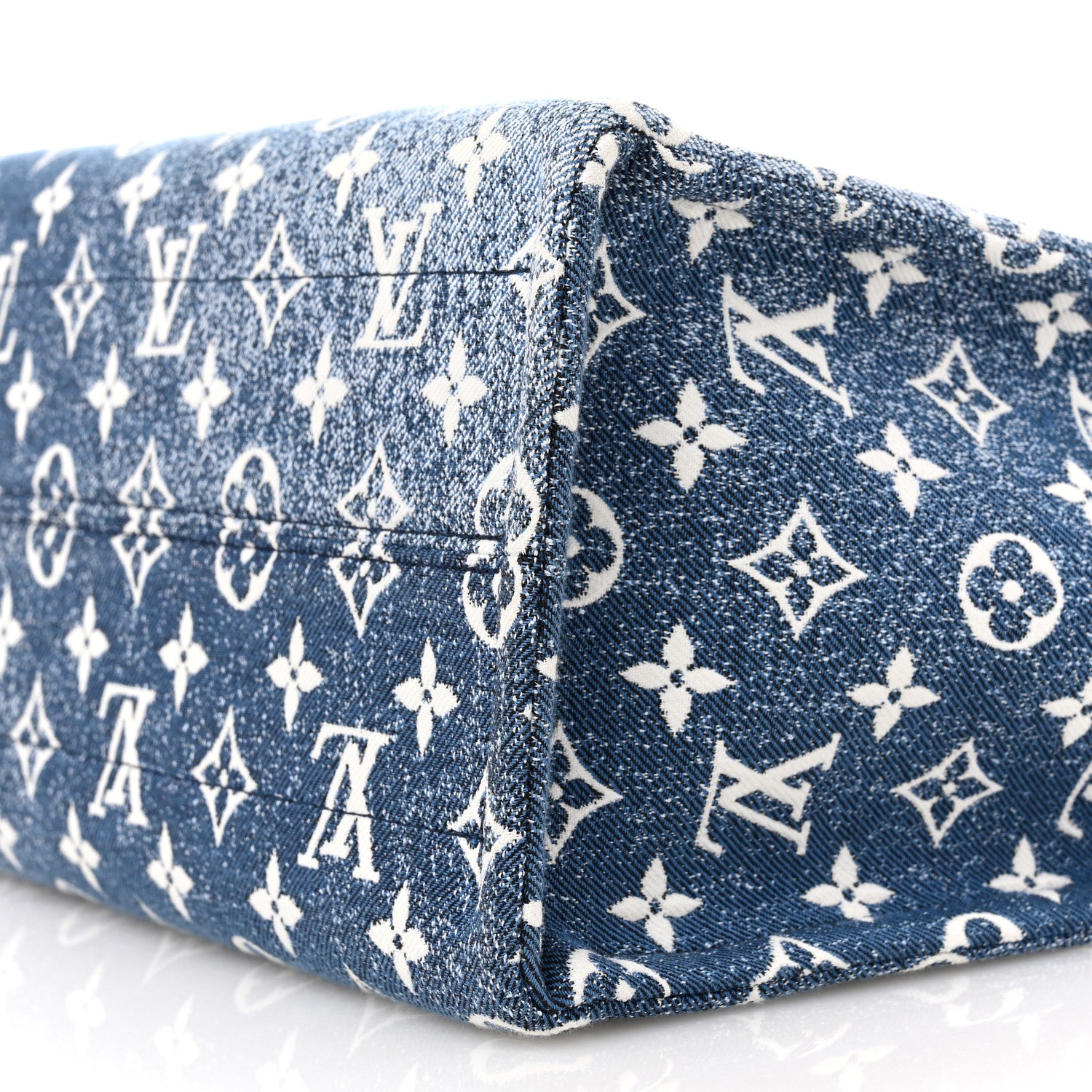 Louis Vuitton Monogram Jacquard Denim Onthego MM Bleu 9 of 9