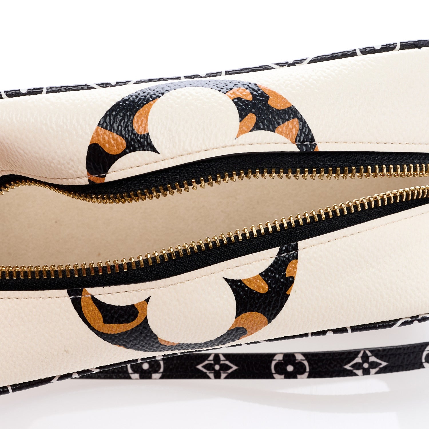Louis Vuitton Monogram Giant Jungle Beach Pouch Ivory 5 of 8