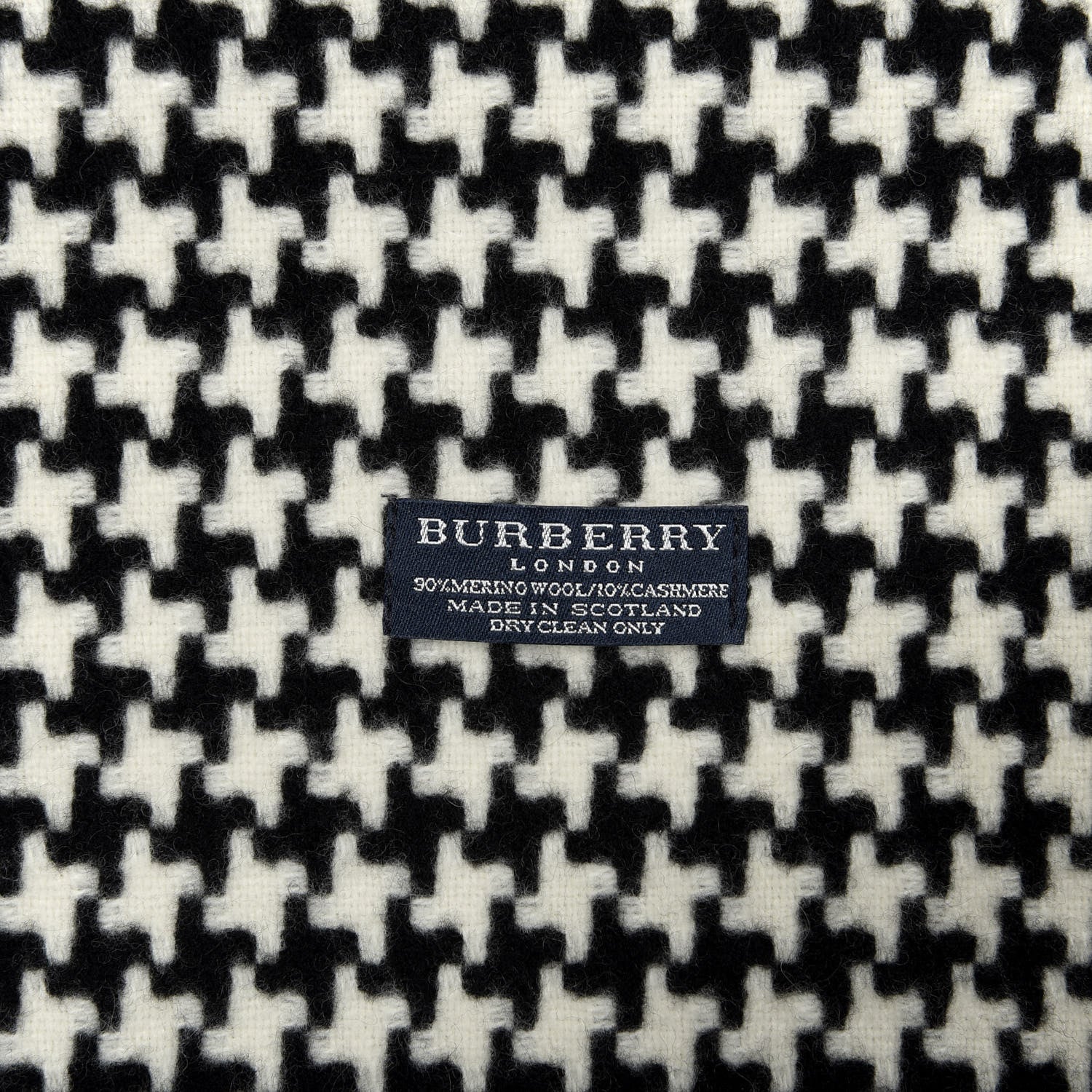 Burberry Cashmere Wool Houndstooth Fringe Cape Scarf Black White 2 of 3