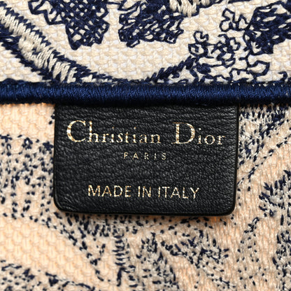 Christian Dior Canvas Embroidered Large Dioriviera Toile De Jouy Book Tote Blue 11 of 27