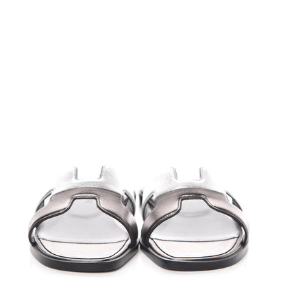 Hermes Metallic Nappa Oran Sandals 35 Canon De Fusil Argent 2 of 9