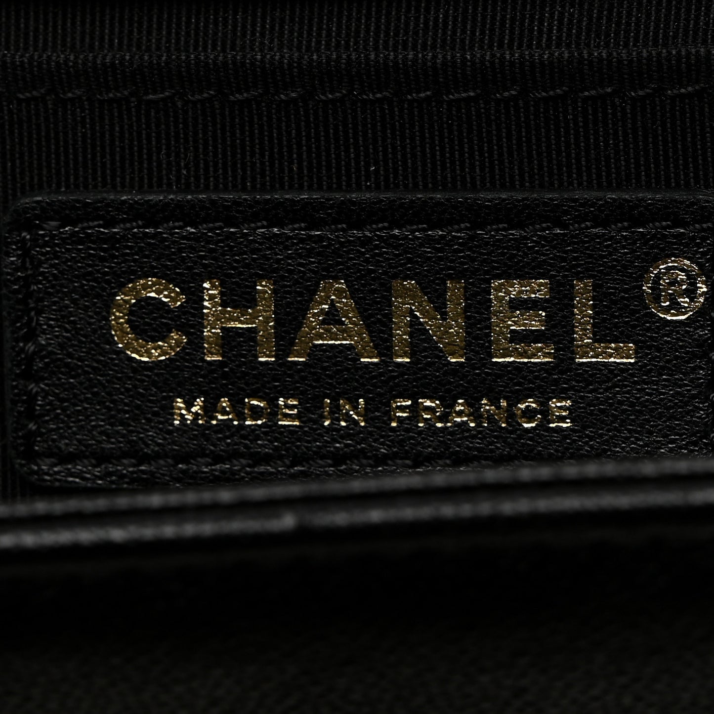 Caviar Chevron Quilted Medium Boy Flap Black