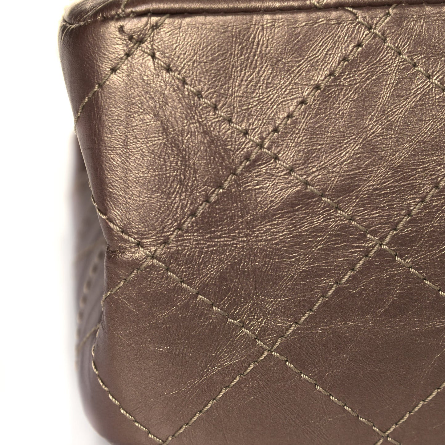 Metallic Aged Calfskin Quilted 2.55 Reissue 227 Flap Dark Gold