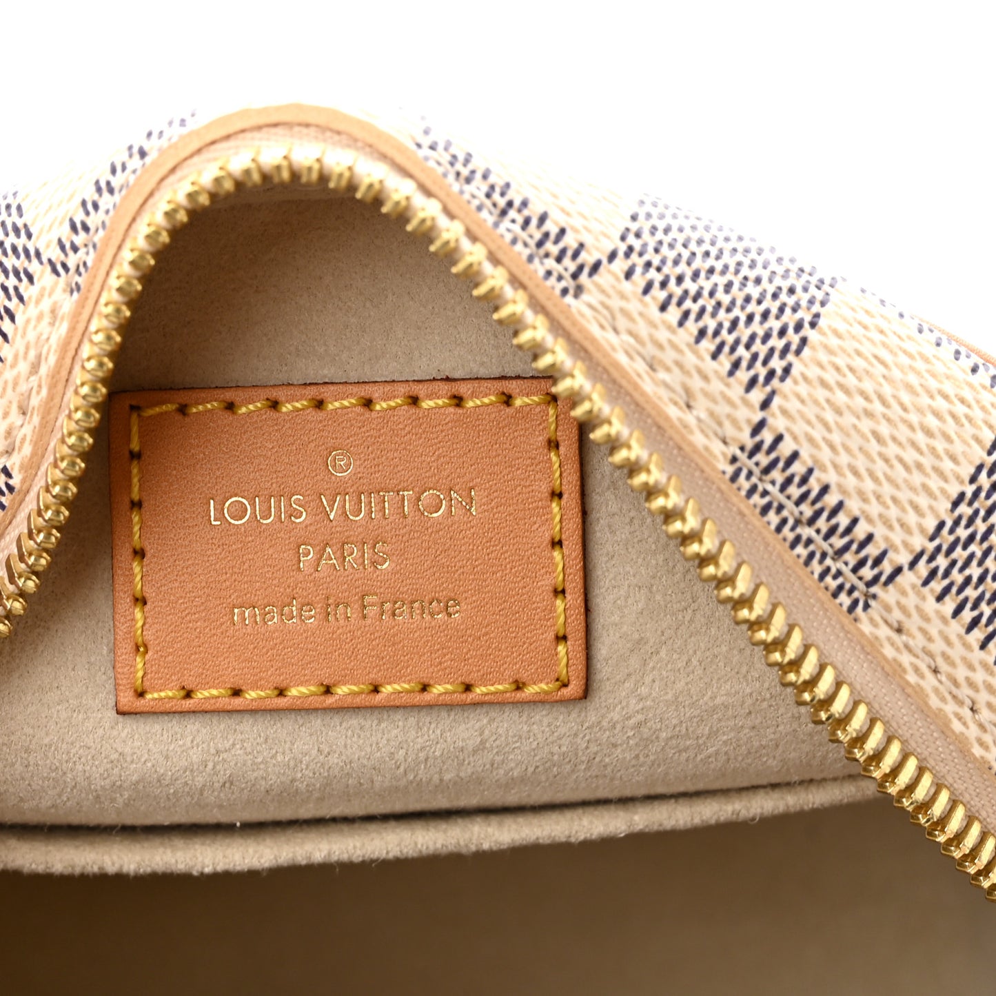 Damier Azur Boite Chapeau Souple PM