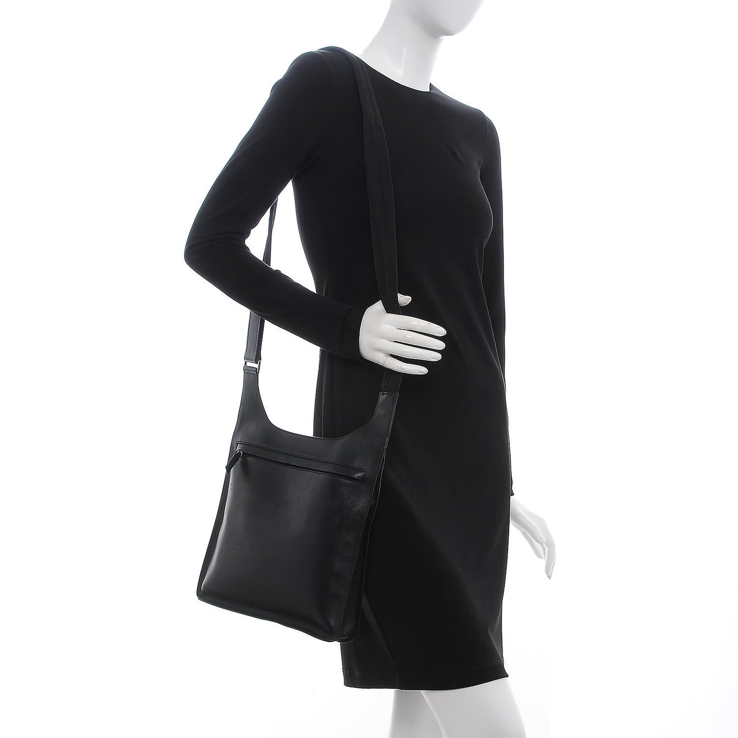 Smooth Calfskin Flat Messenger Bag Black