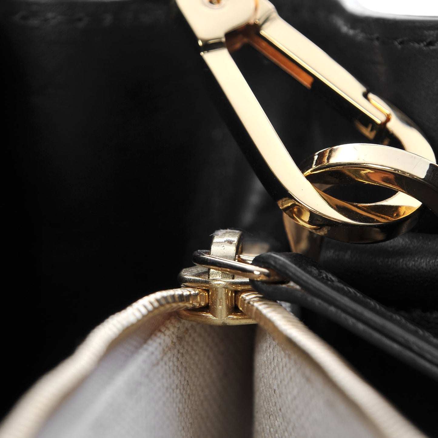 Calfskin Sun Bag Black