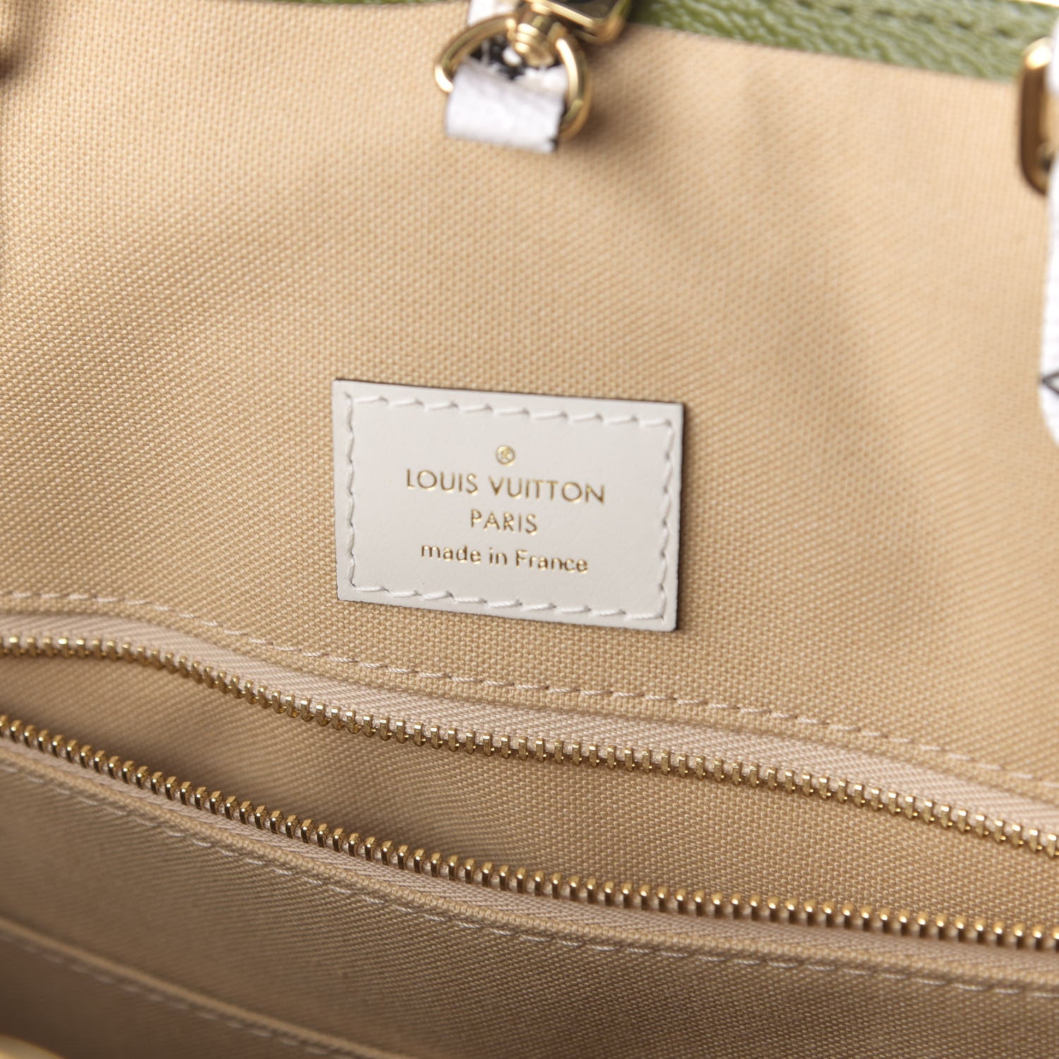 Louis Vuitton Monogram Giant Onthego GM Kaki Beige 13 of 18