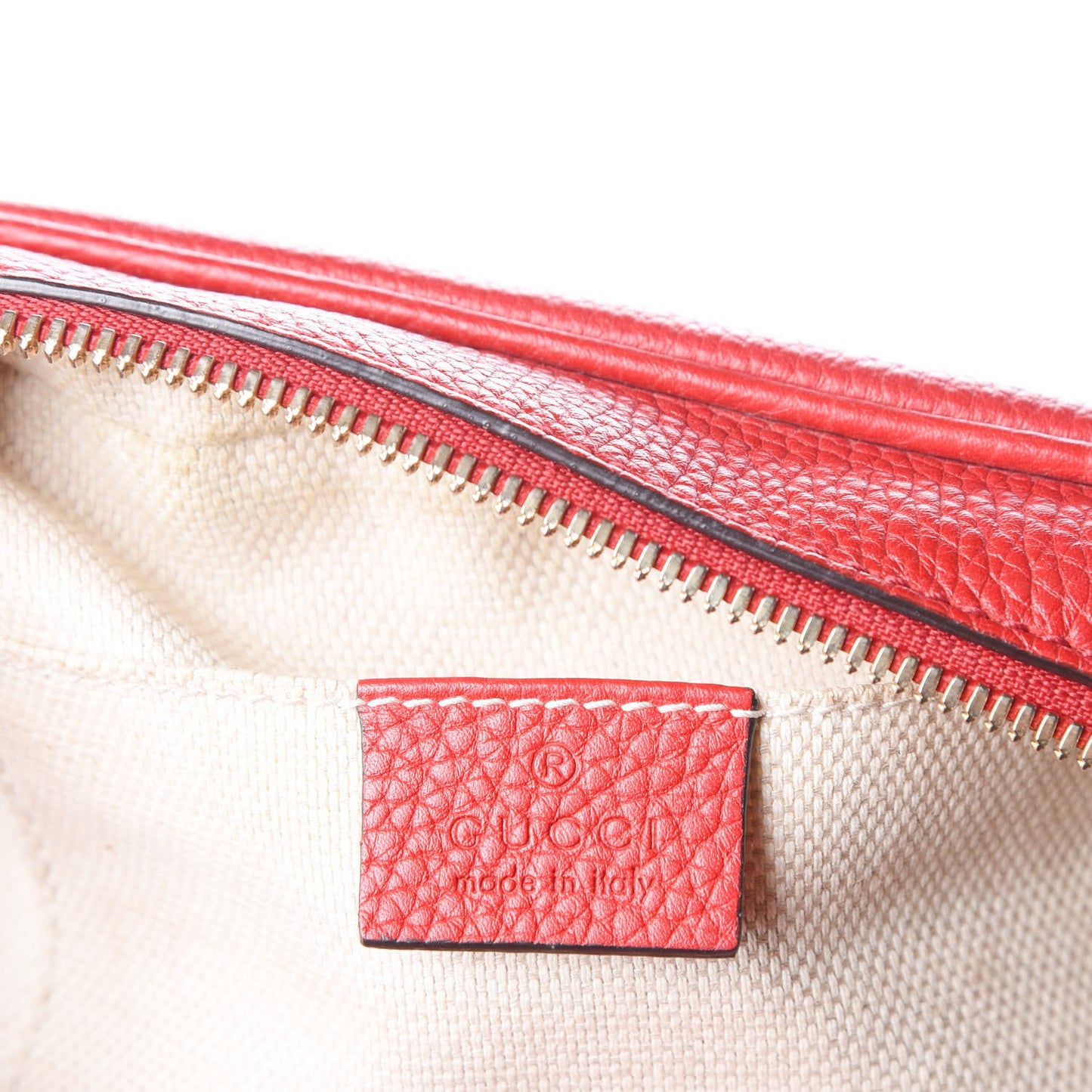 Pebbled Calfskin Small Soho Disco Bag Vibrant Red