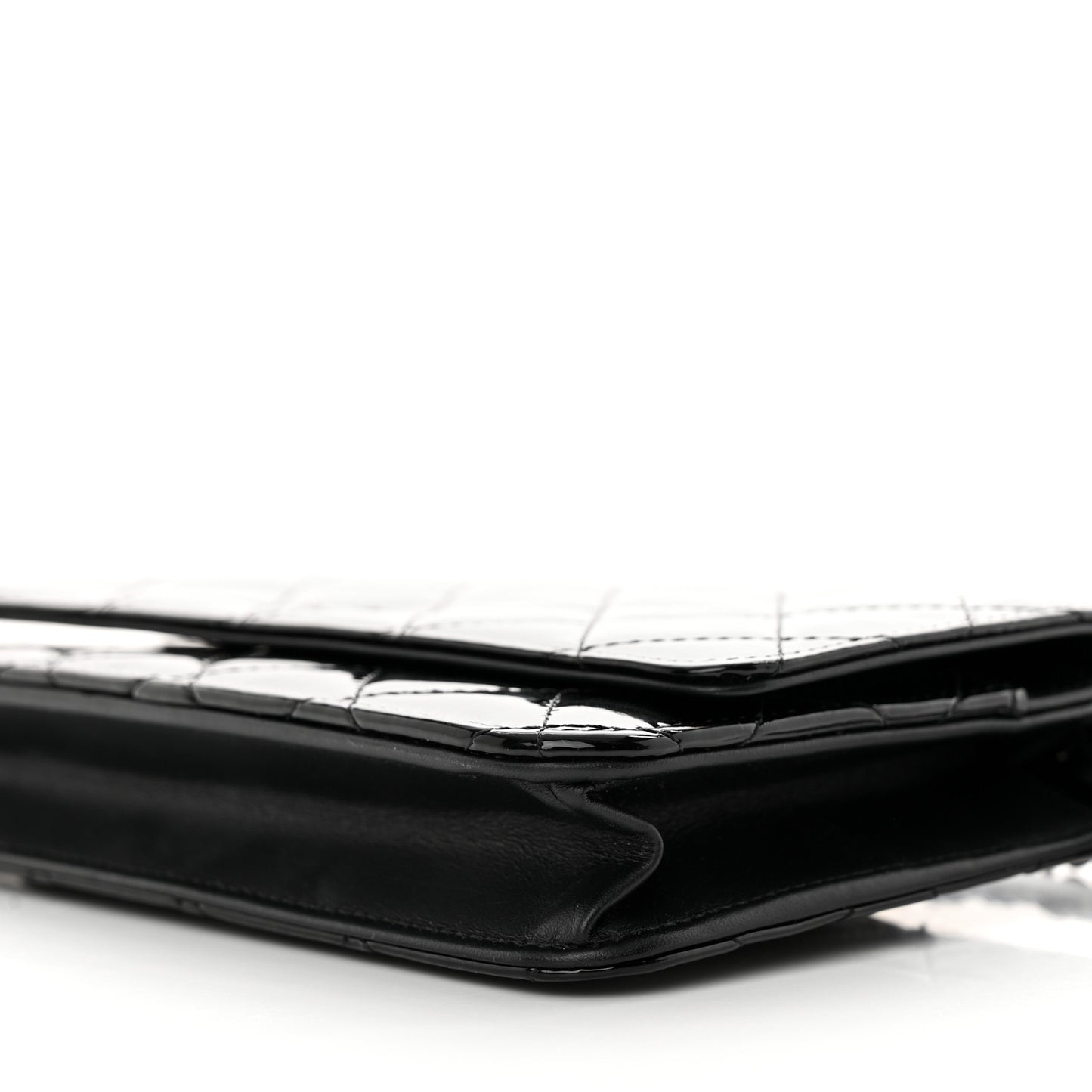 Patent Quilted Wallet On Chain WOC Black