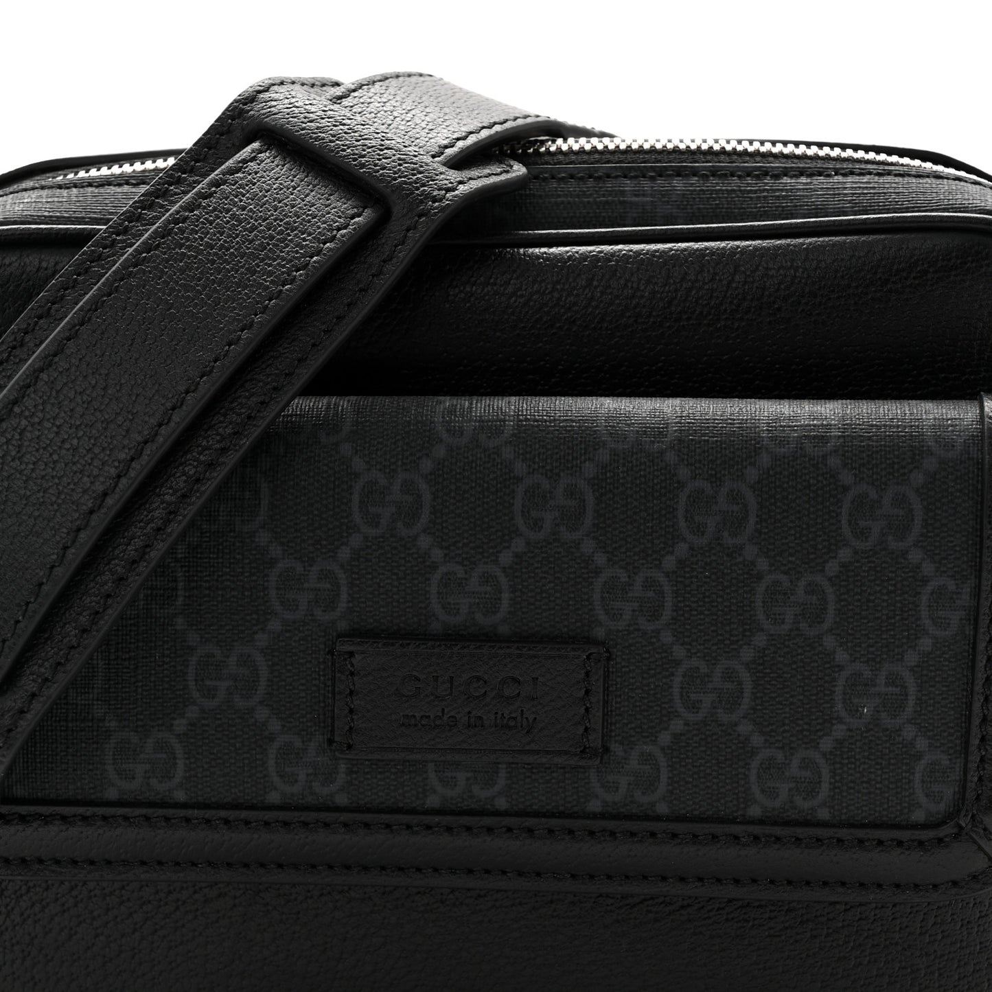 GG Supreme Monogram Small Crossbody Bag Black