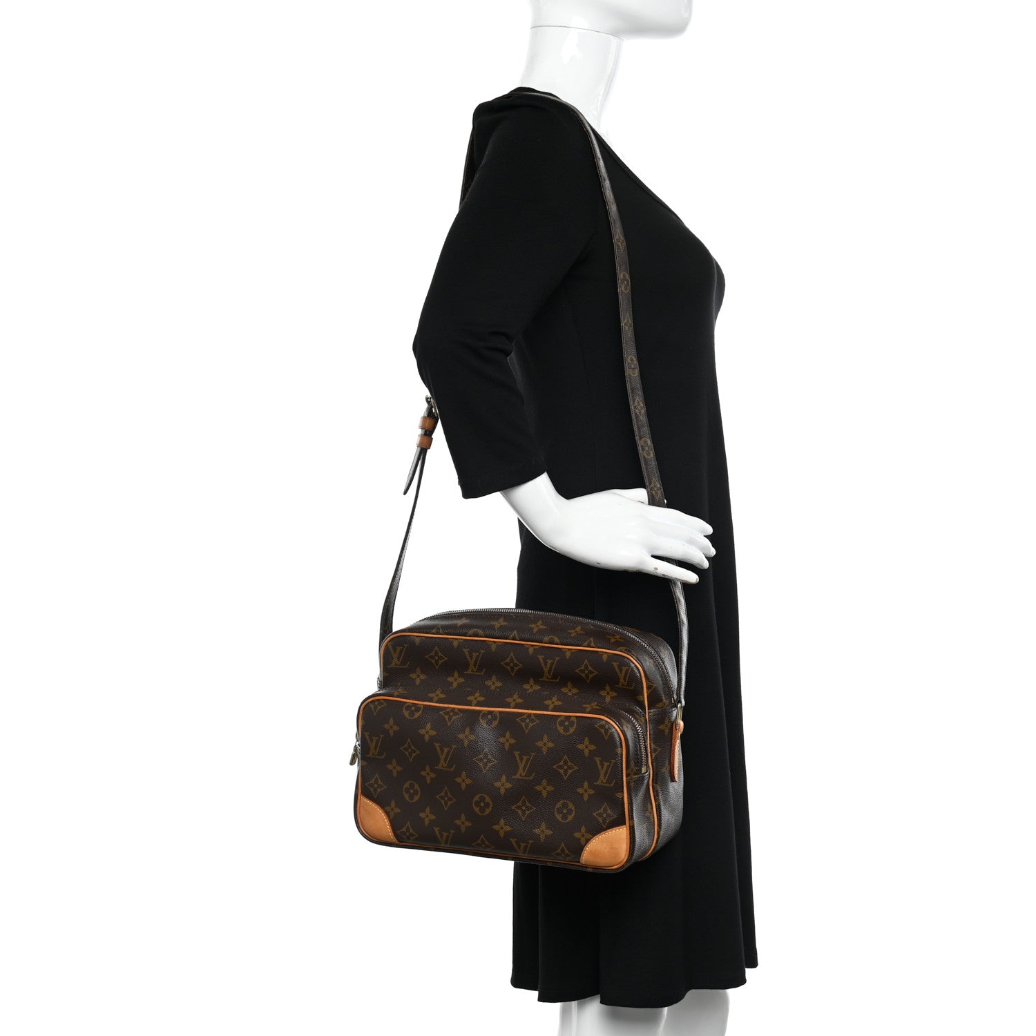 Louis Vuitton Monogram Nil 28 2 of 10