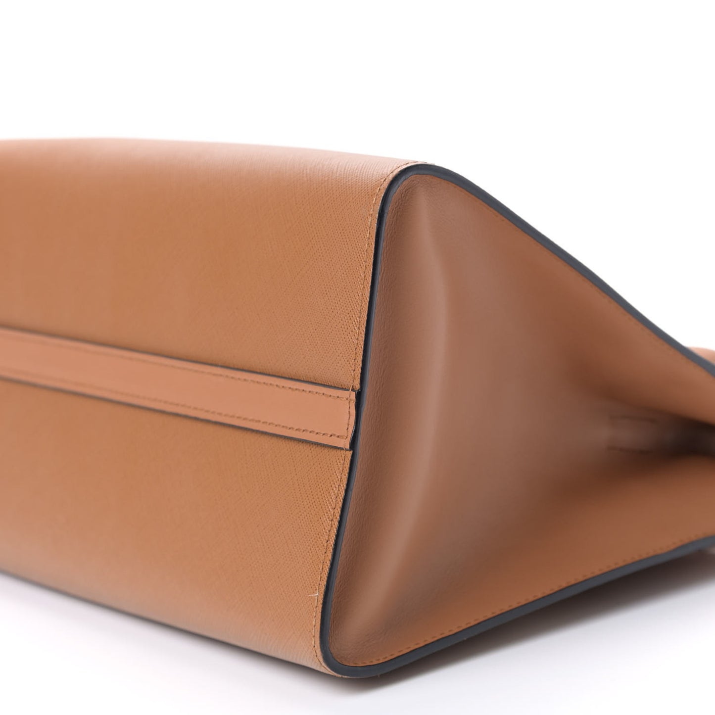 Saffiano City Calf Medium Esplanade Tote Caramel