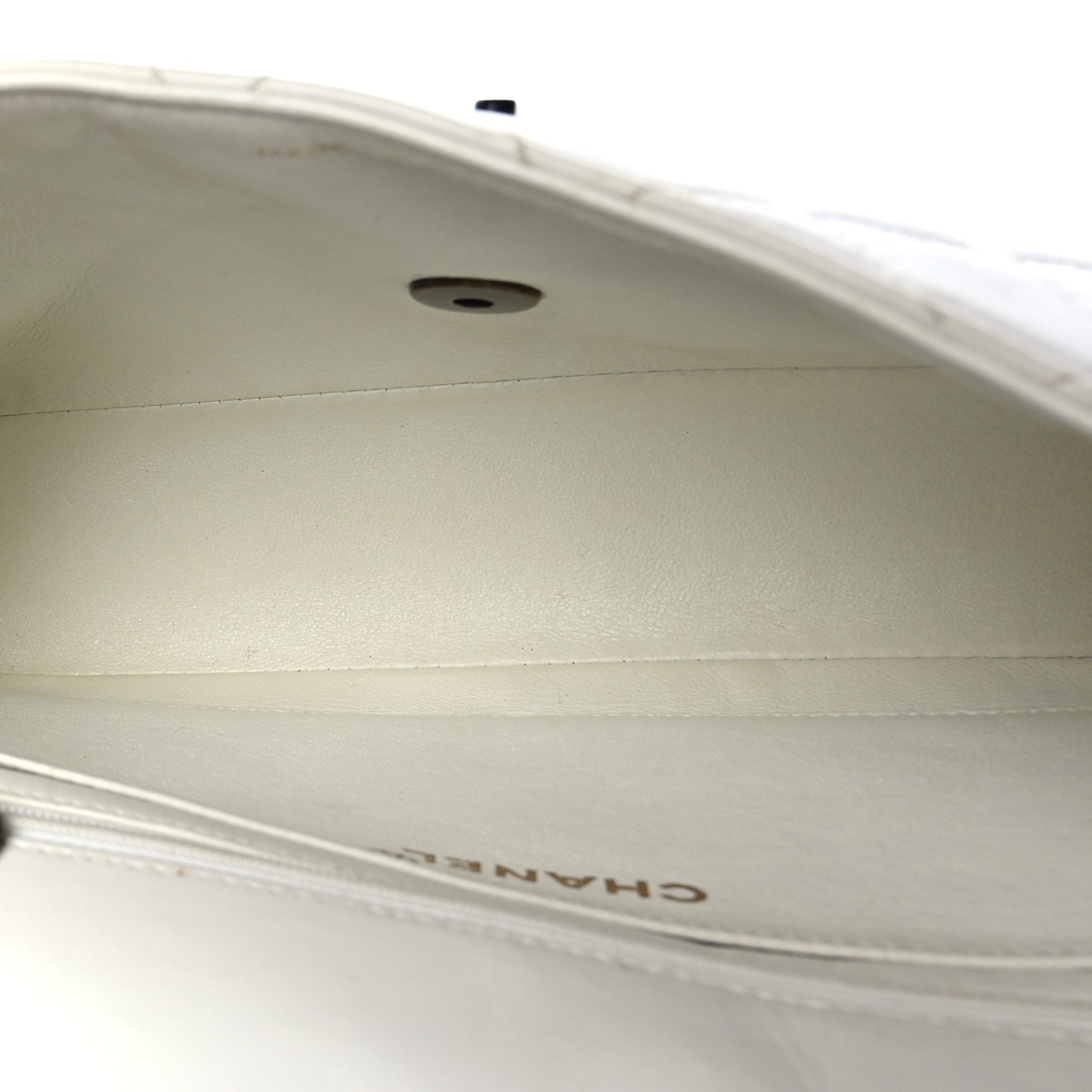Lambskin Bekko Resin Medium Flap White